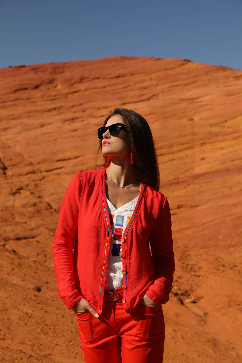 vêtement artist la marque cardigan-uni-brode-mille-une-couleurs