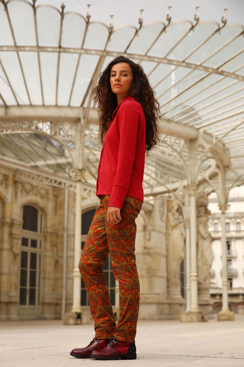 vêtement artist la marque pantalon-imprime-jardins-enchantes