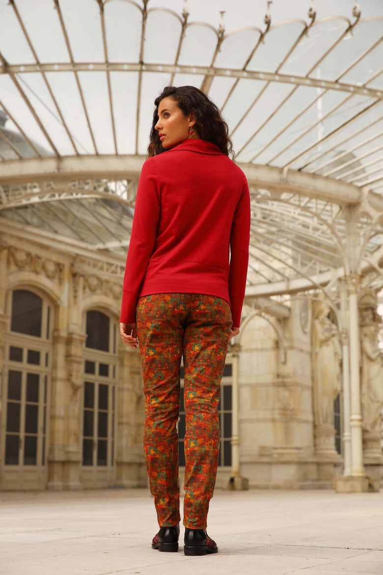 vêtement artist la marque pantalon-imprime-jardins-enchantes