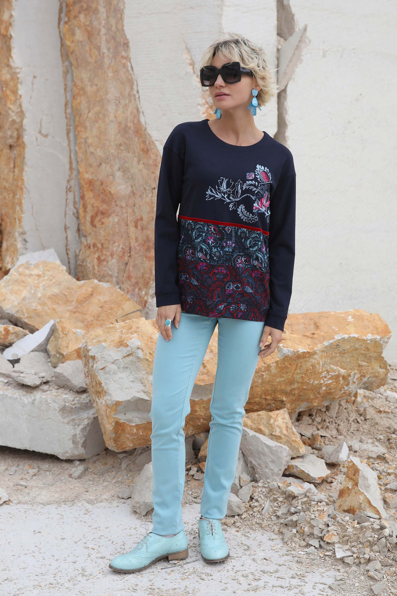 vêtement artist la marque pull-brode-memory