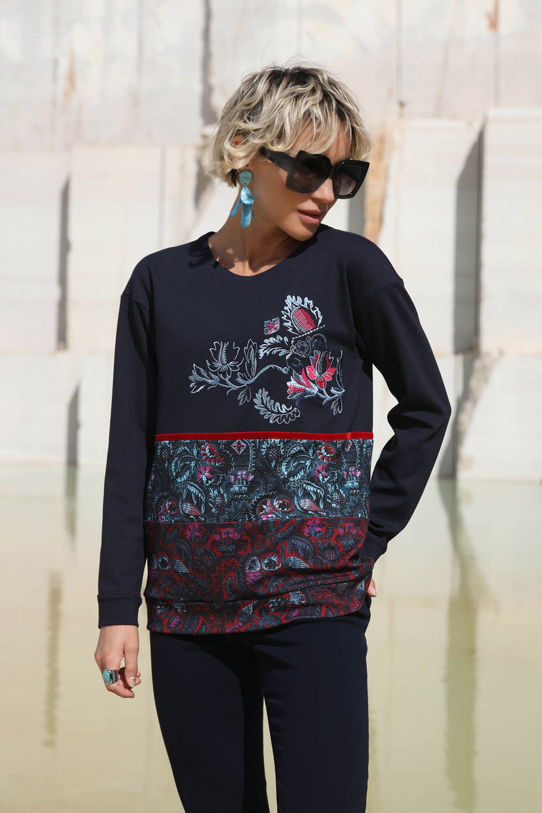 vêtement artist la marque pull-brode-memory