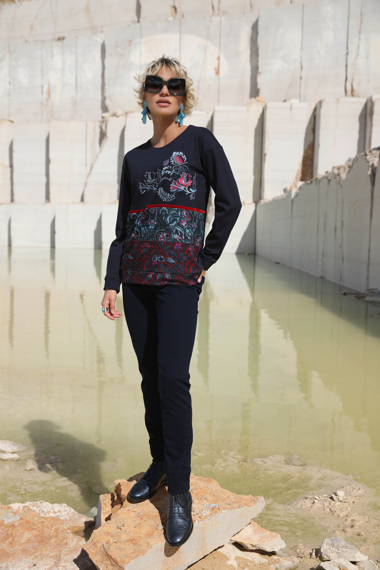 vêtement artist la marque pull-brode-memory