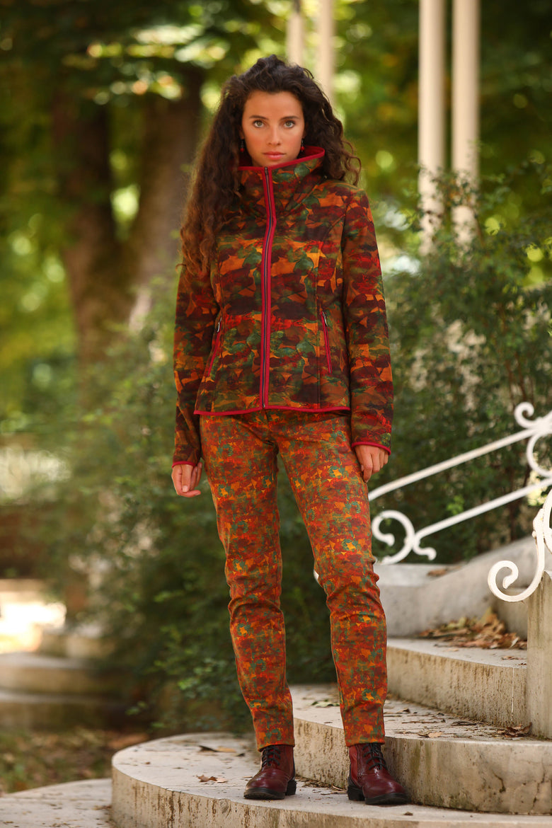 vêtement artist la marque pantalon-imprime-jardins-enchantes