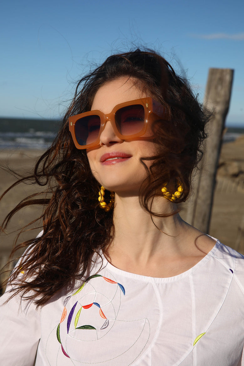 vêtement artist la marque top-brode-plein-soleil