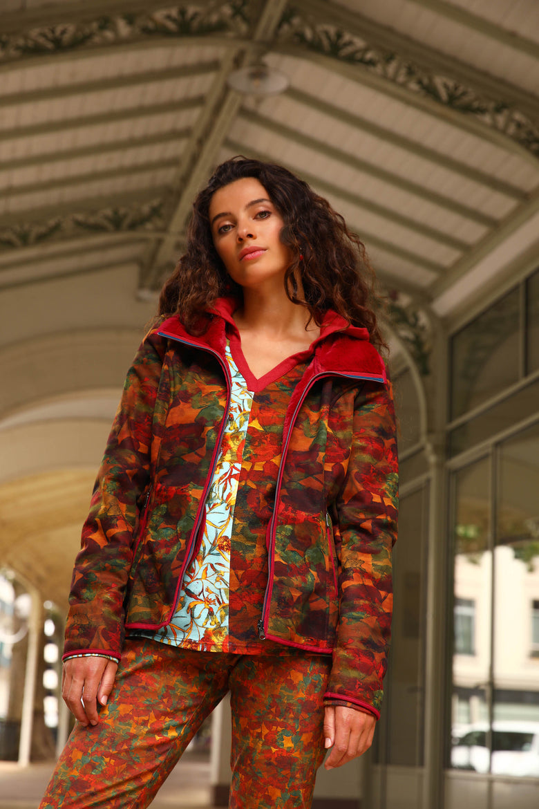 vêtement artist la marque sweat-capuche-jardins-enchantes