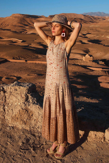 vêtement artist la marque robe-longue-au-fil-de-lin