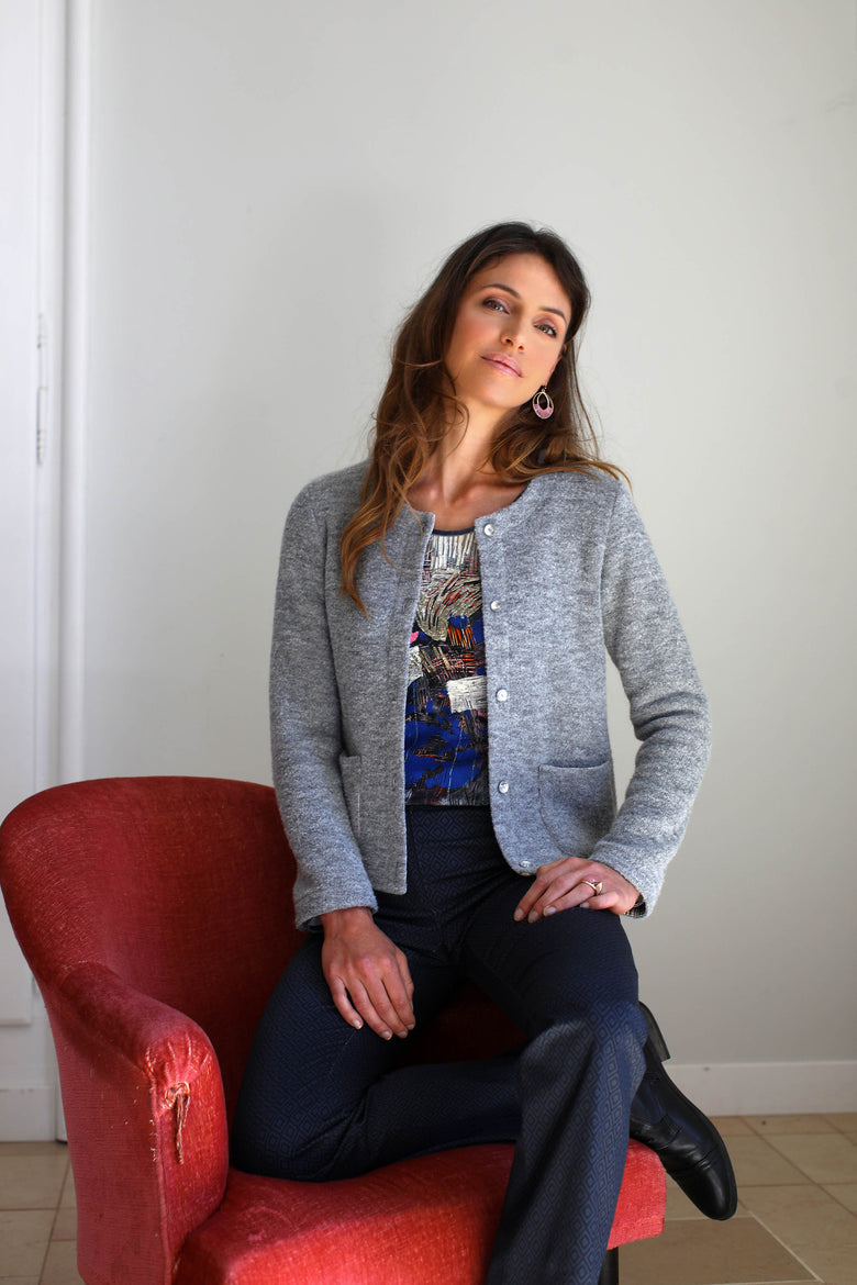 vêtement artist la marque cardigan-tricote-luminescence