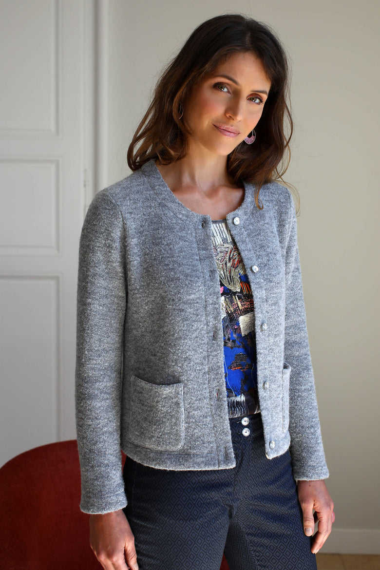 vêtement artist la marque cardigan-tricote-luminescence
