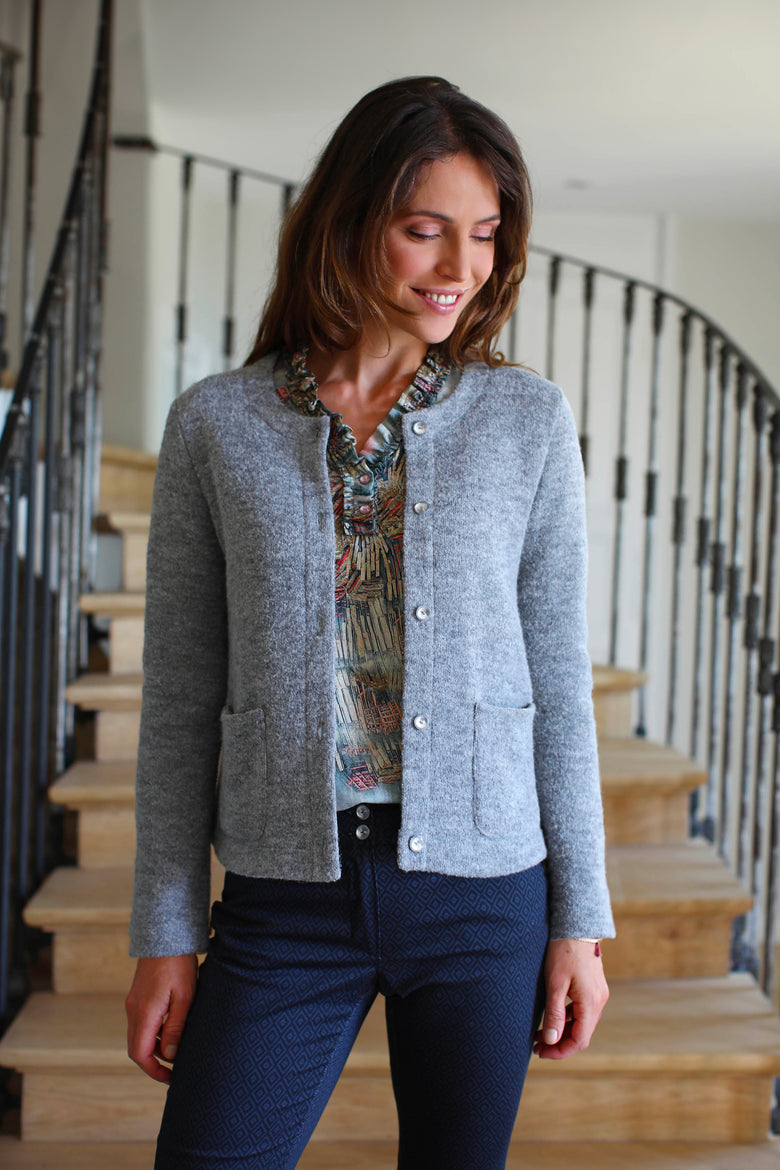 vêtement artist la marque cardigan-tricote-luminescence