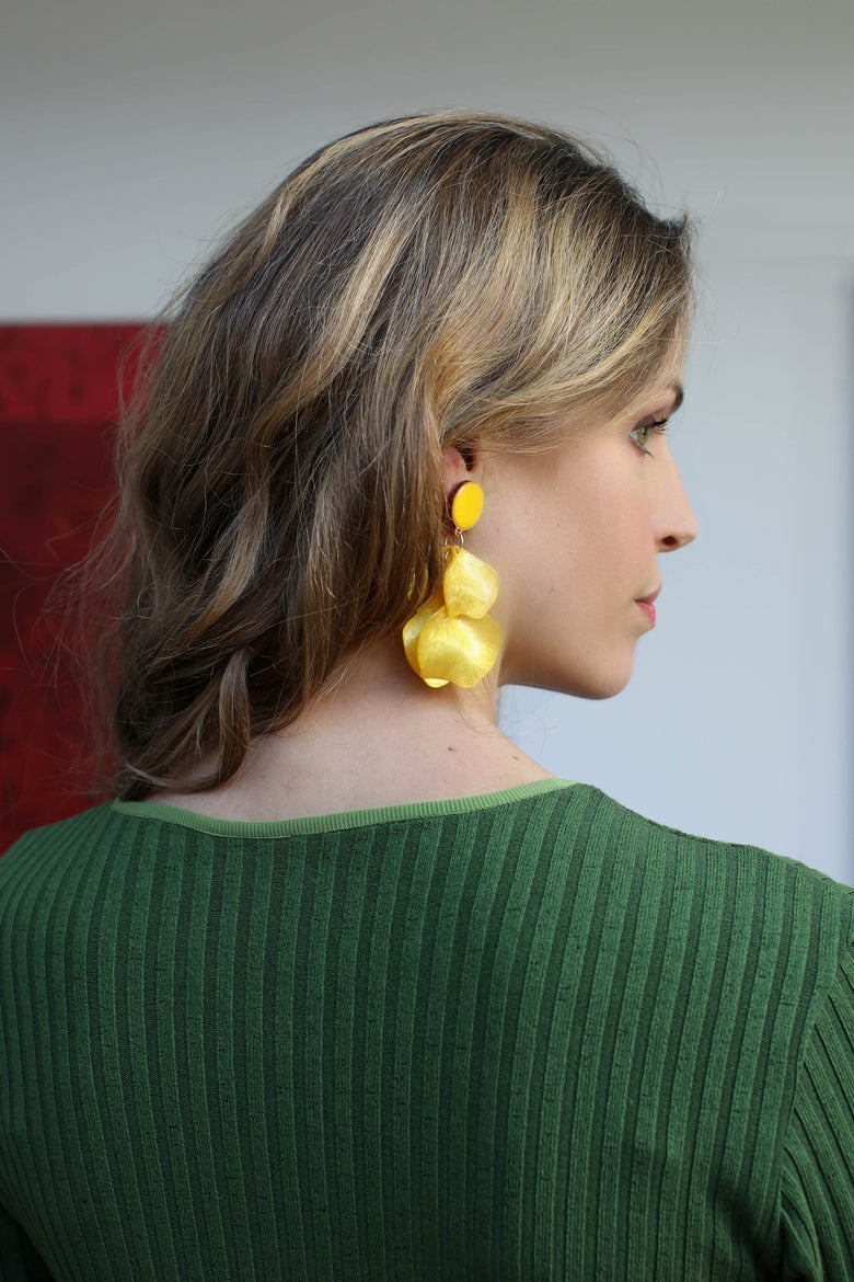 vêtement artist la marque cardigan-vert-tous-ensemble