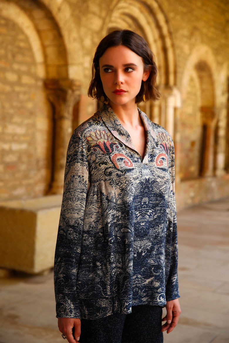 vêtement artist la marque top-ample-tapisserie