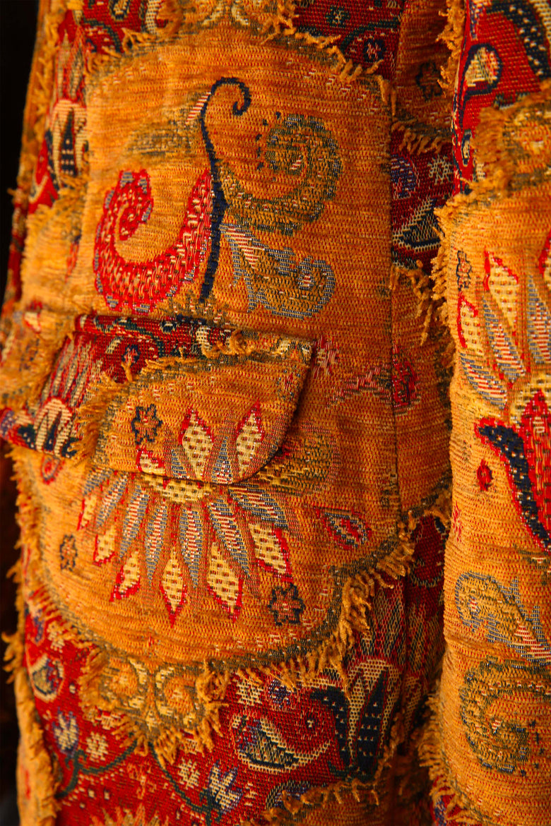 vêtement artist la marque redingote-tapisserie