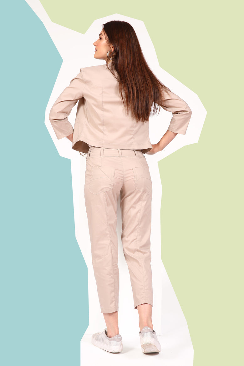 vêtement artist la marque pantacourt-superlycra-2023