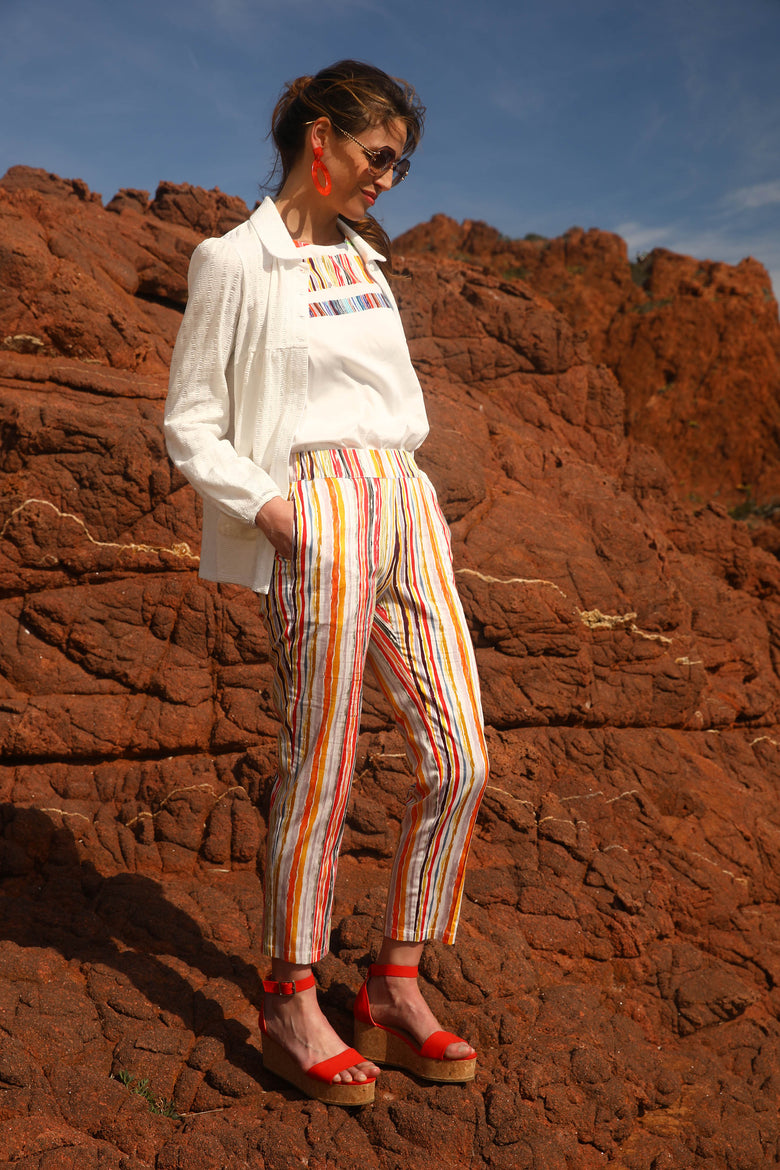 vêtement artist la marque pantalon-imprime-romance