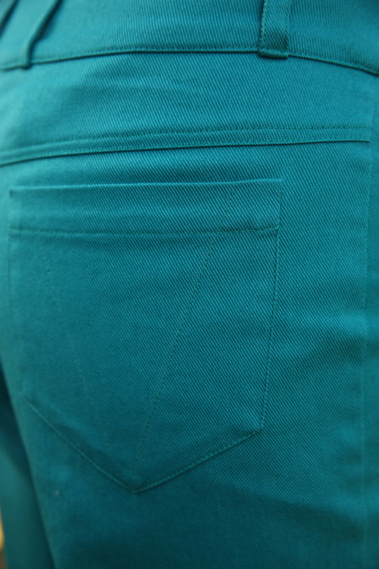 vêtement artist la marque le-pantalon-bleu-ecoutons-nos-paysages