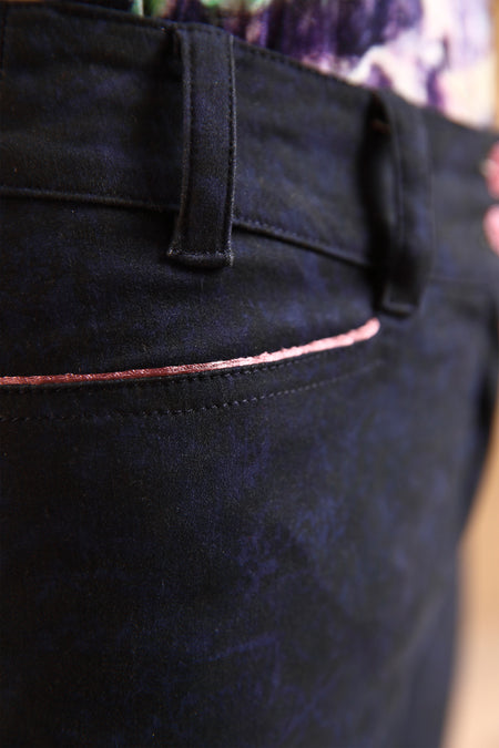 vêtement artist la marque pantalon-barocco