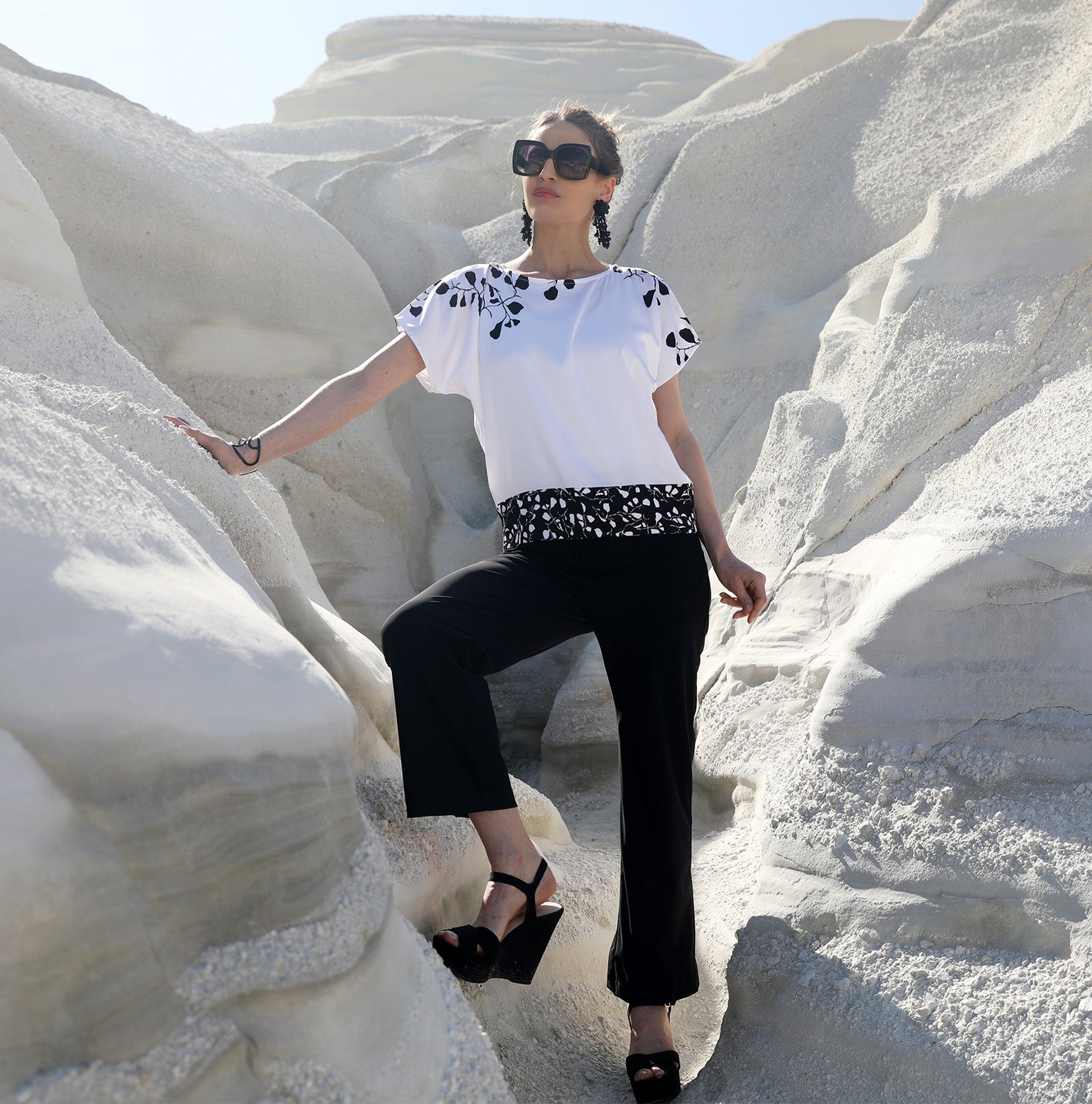 THE FANCY TOP | WHITE ON BLACK