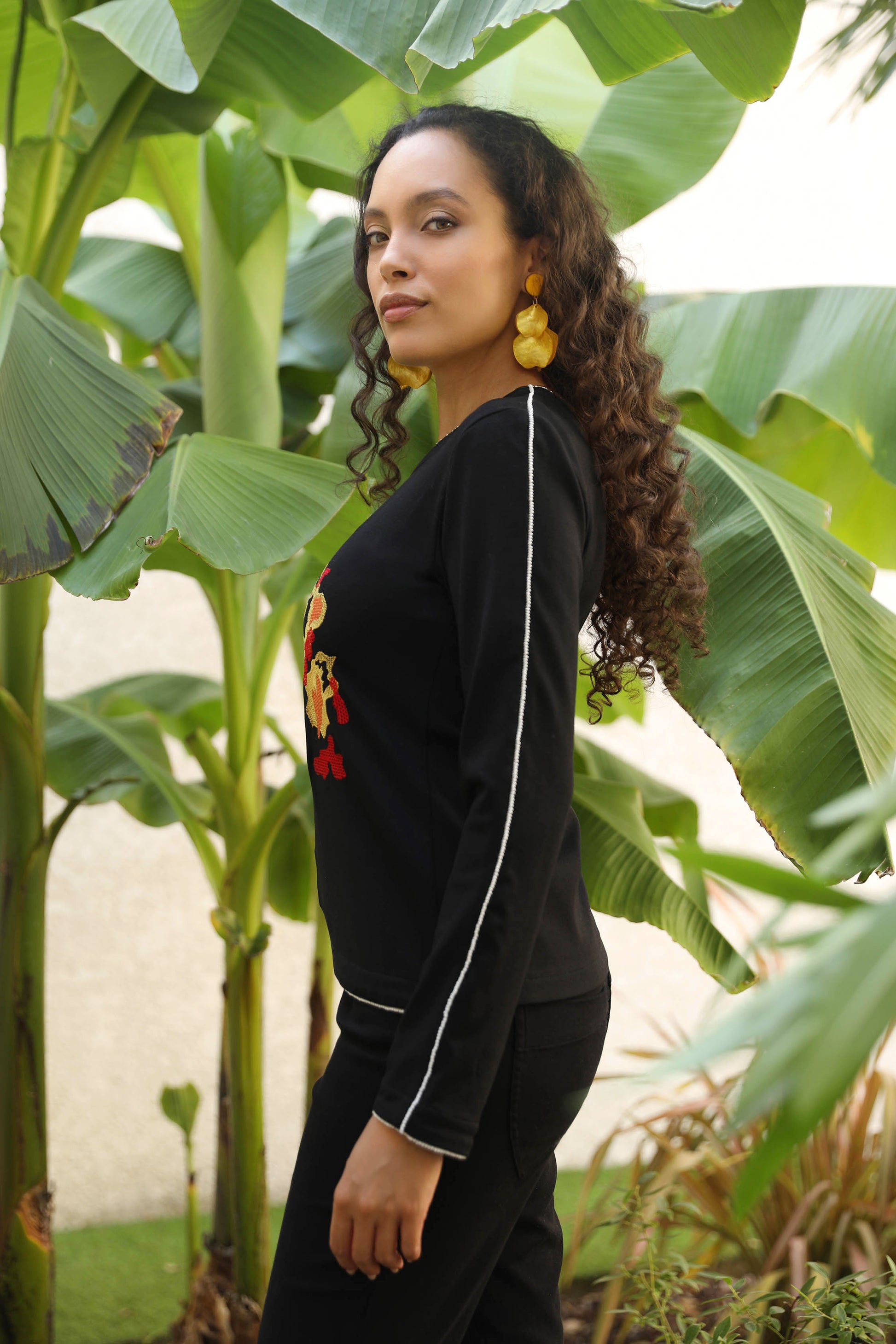 LE TOP BRODÉ | A FLEUR DE PEAU