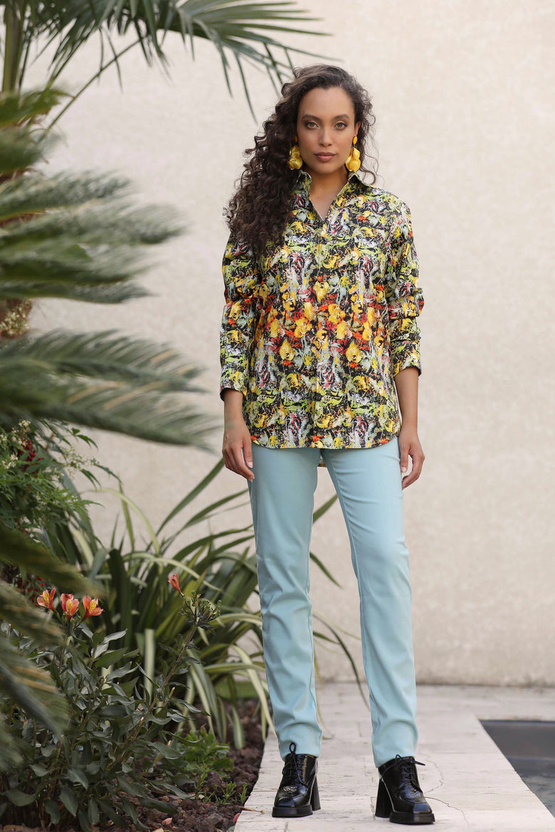 vêtement artist la marque pantalon-suede-bleu-pastel-a-fleur-de-peau