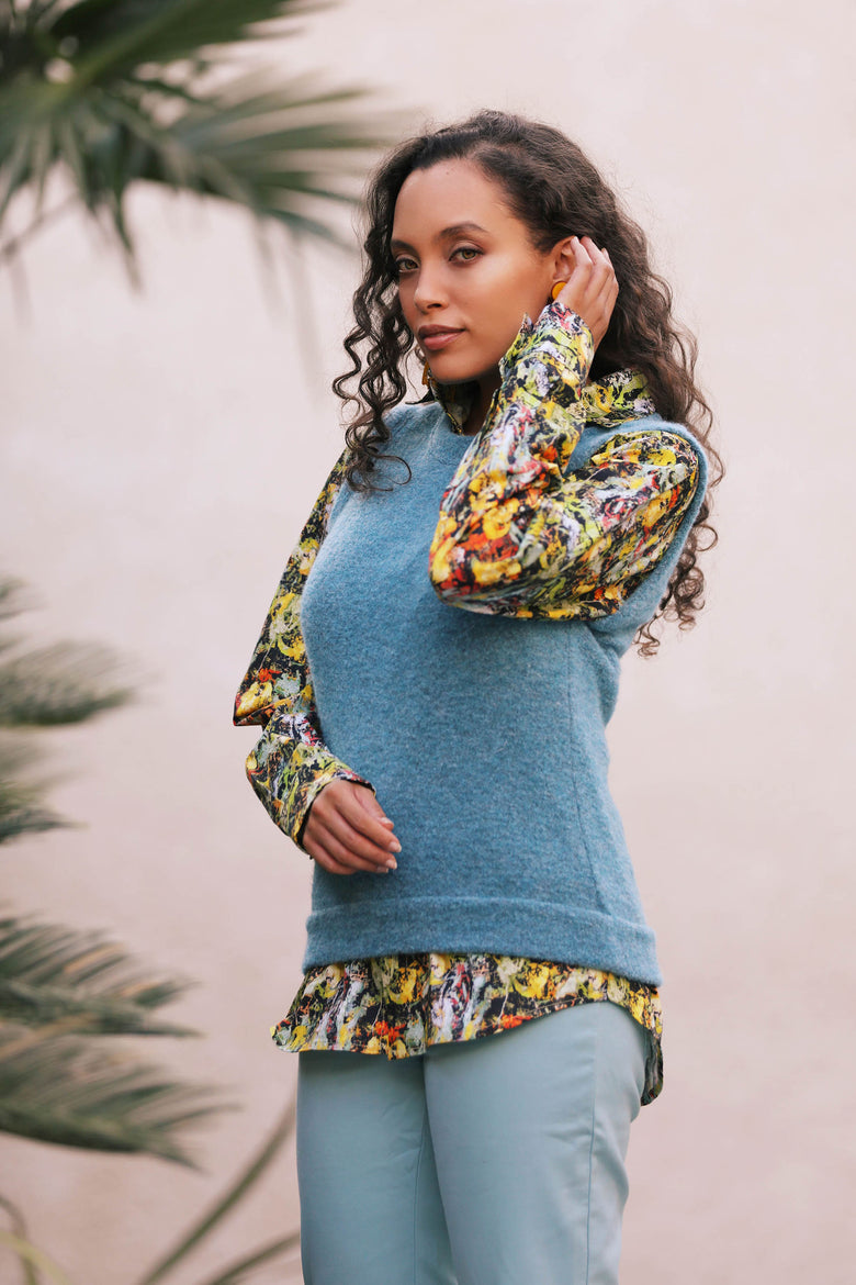 vêtement artist la marque pull-sans-manches-a-fleur-de-peau