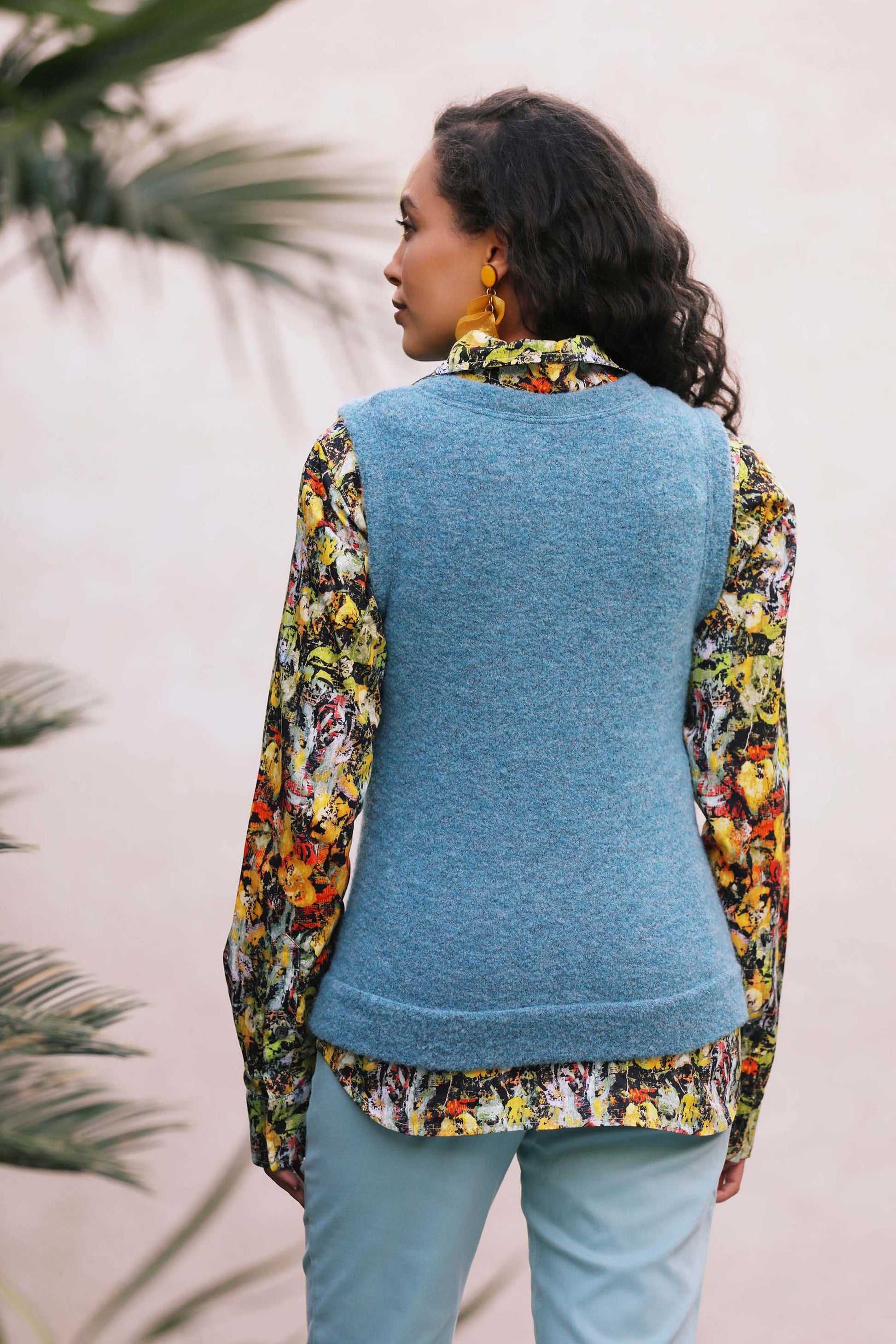 LE PULL SANS MANCHES | A FLEUR DE PEAU