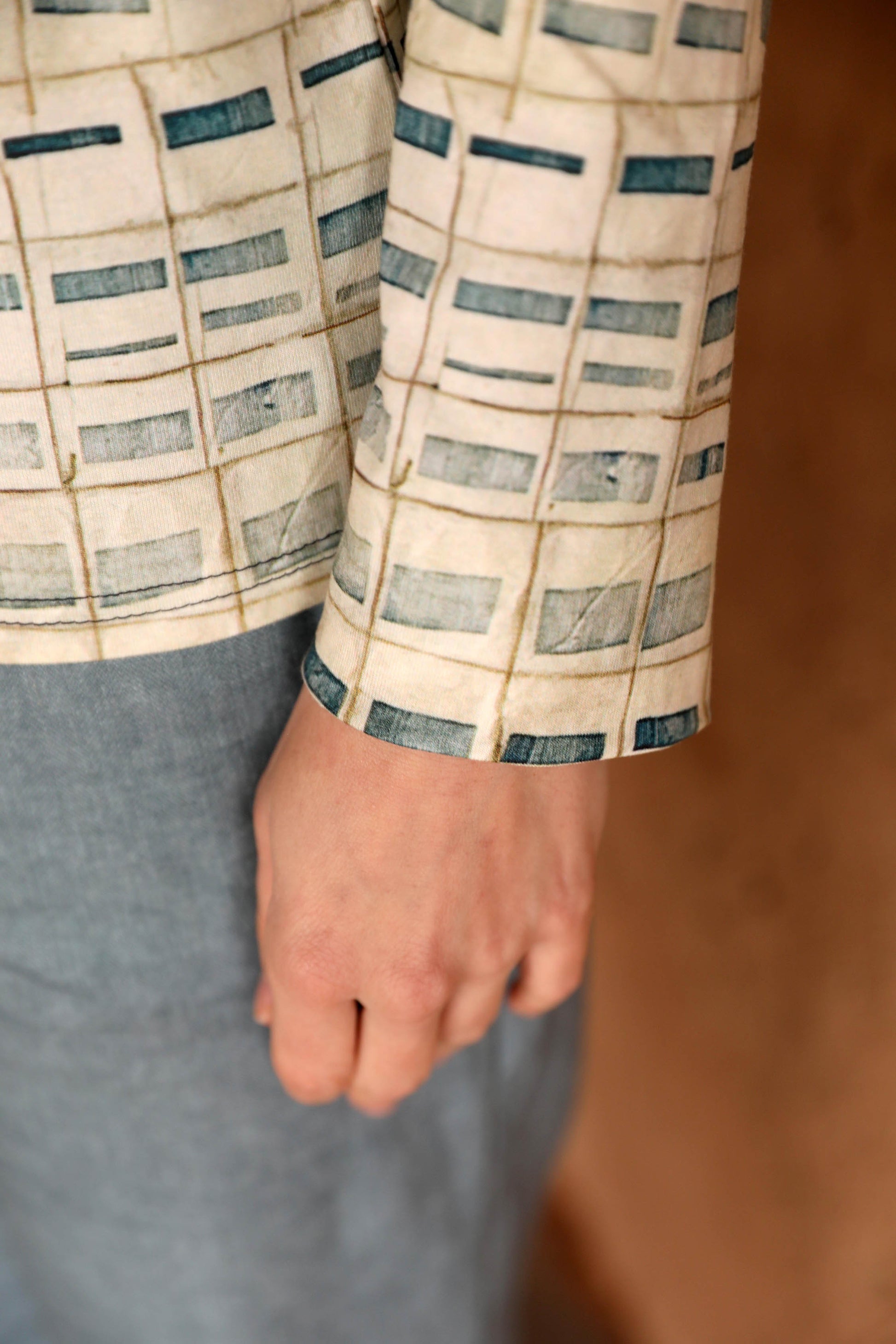 LE CARDIGAN IMPRIMÉ | LES MOTS BLEUS