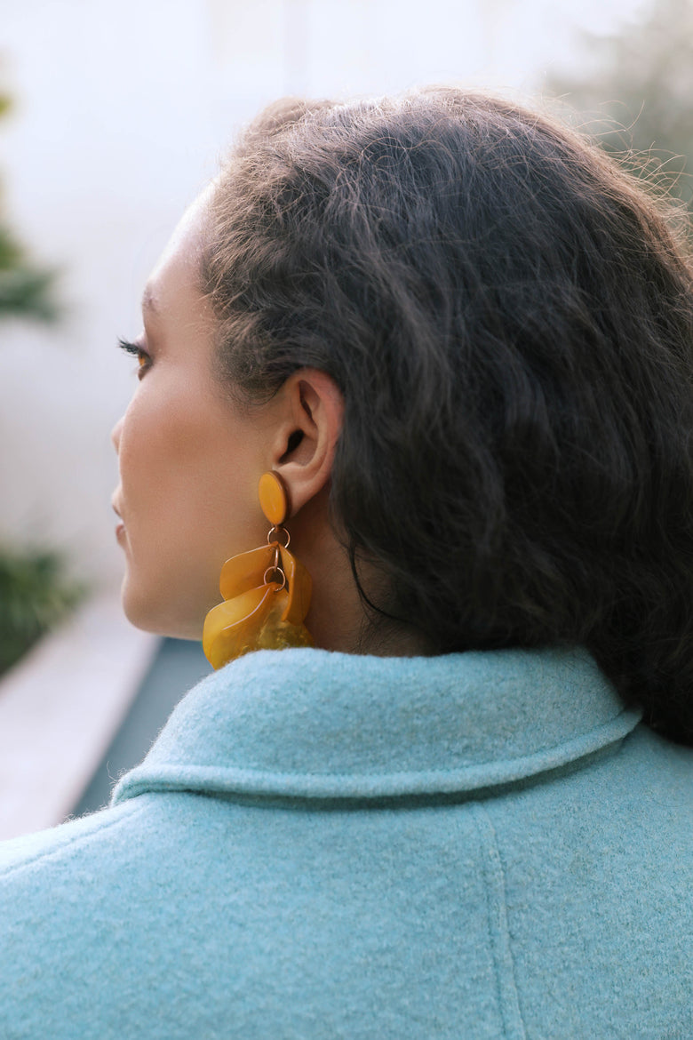 vêtement artist la marque veste-en-laine-a-fleur-de-peau