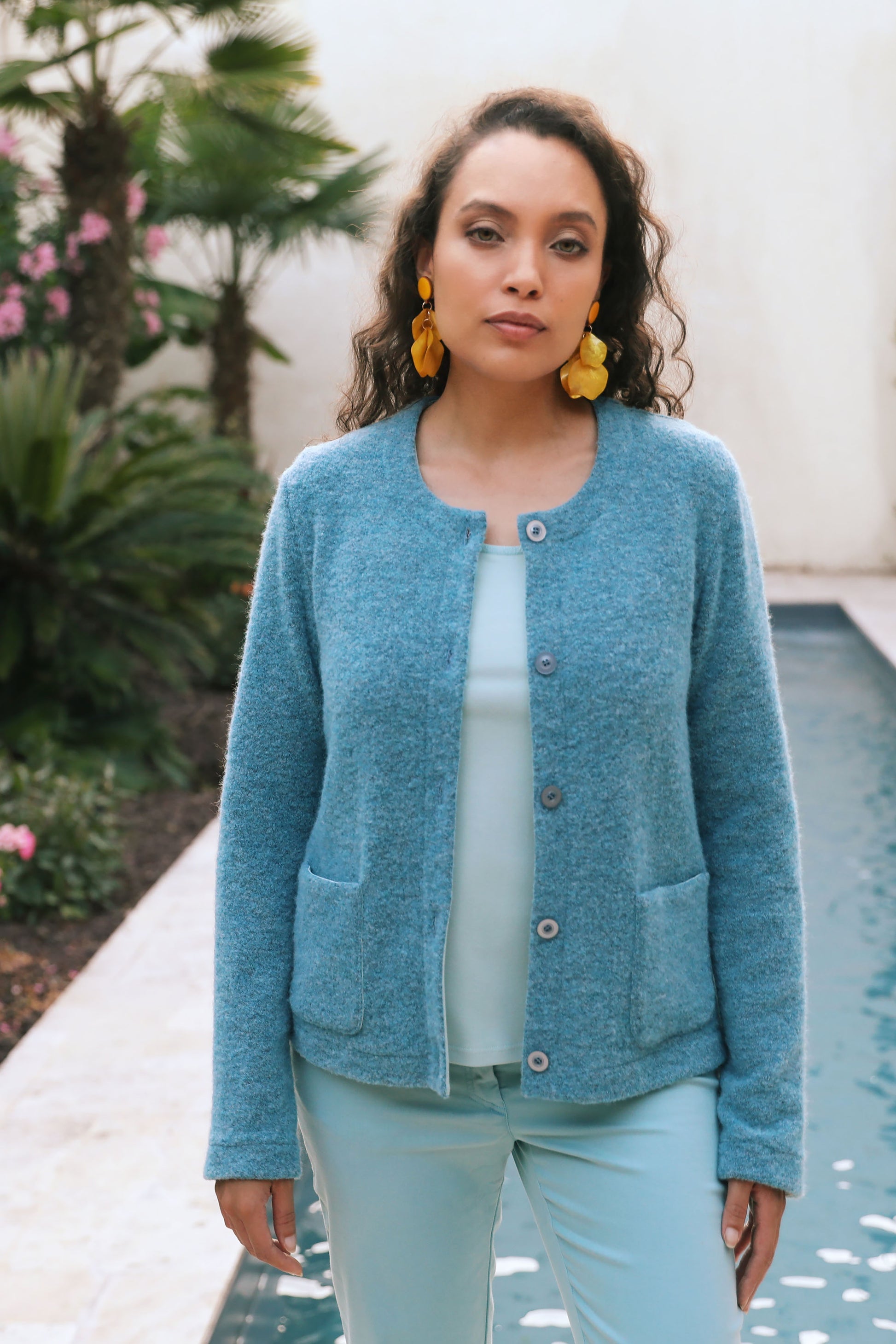LE CARDIGAN UNI | A FLEUR DE PEAU