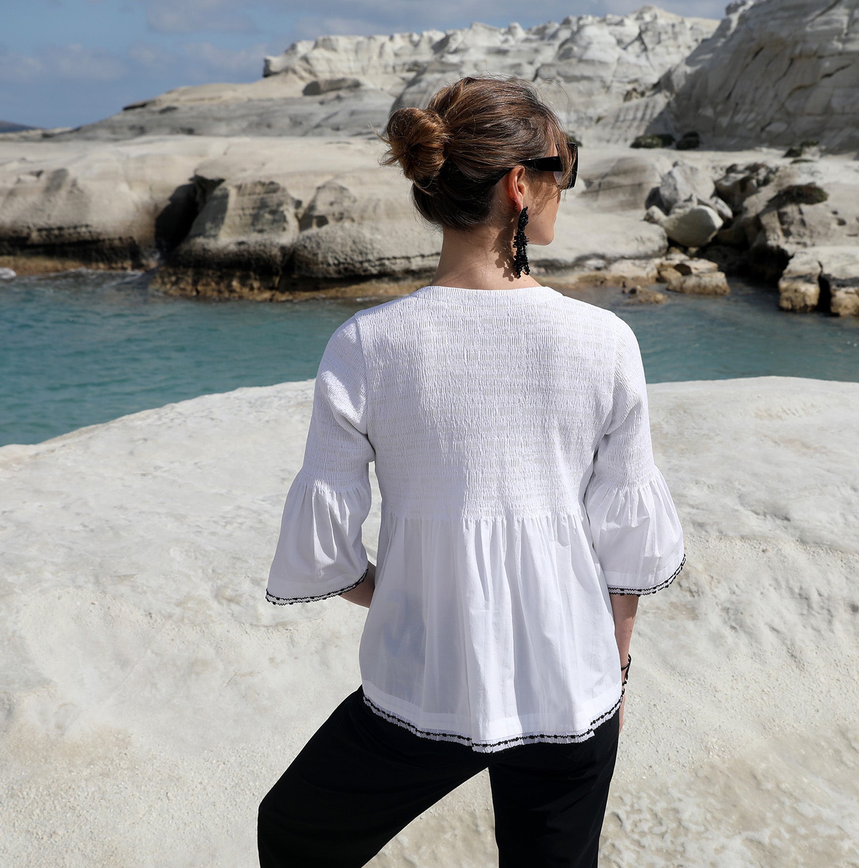 THE JACKET | WHITE ON BLACK