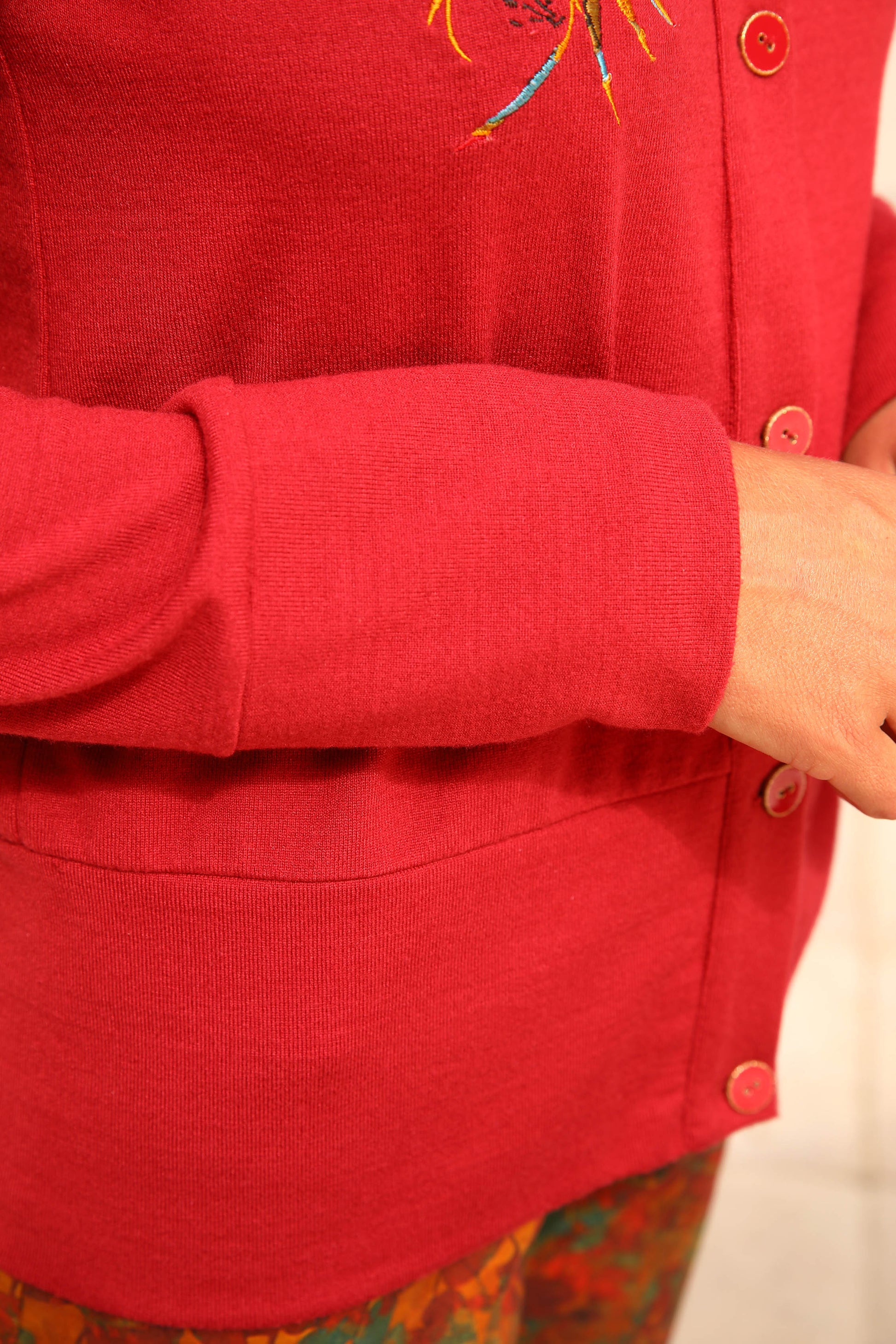 LE CARDIGAN UNI BRODÉ | JARDINS ENCHANTES