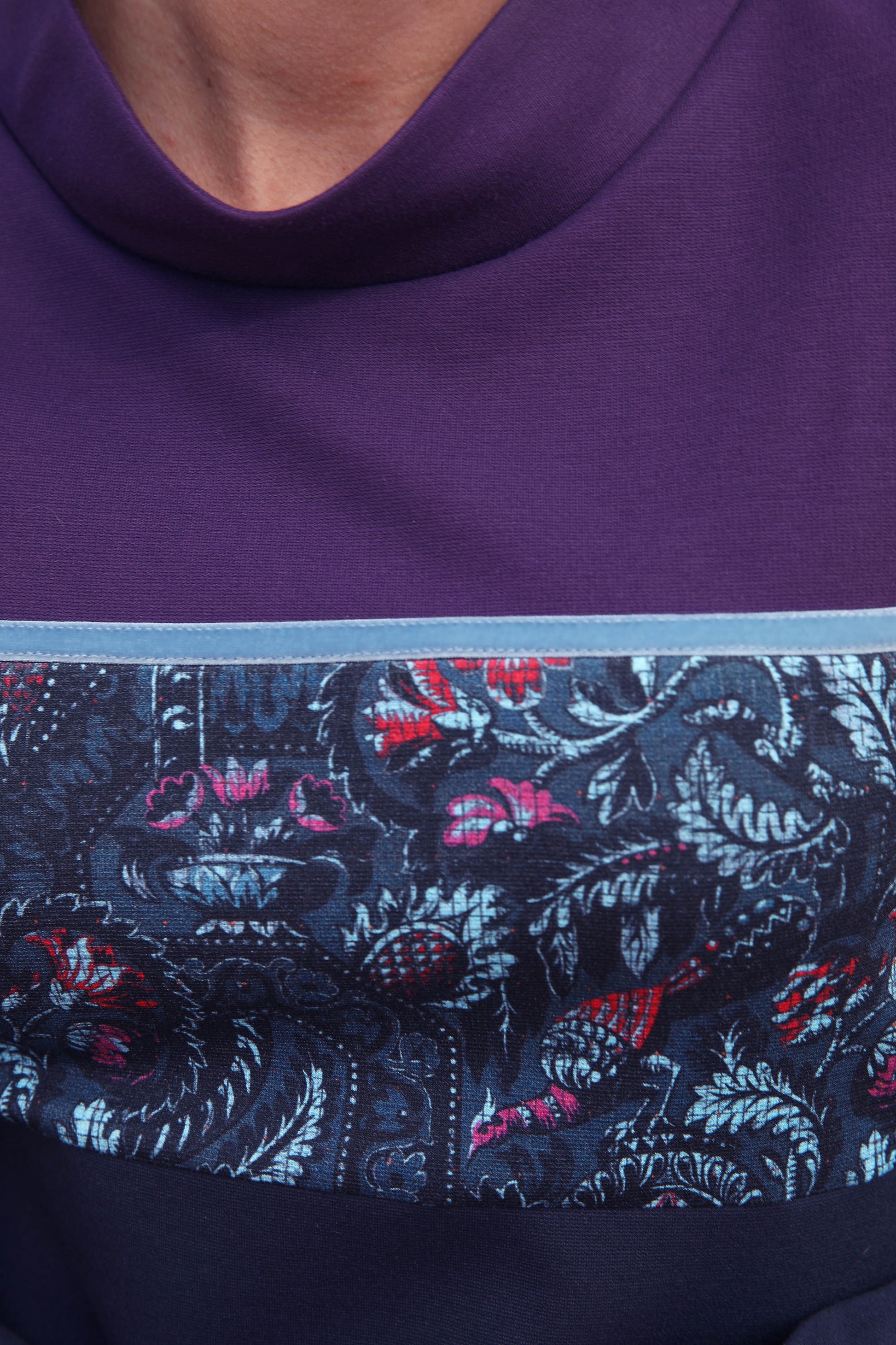 LE PULL COL MONTANT | MEMORY