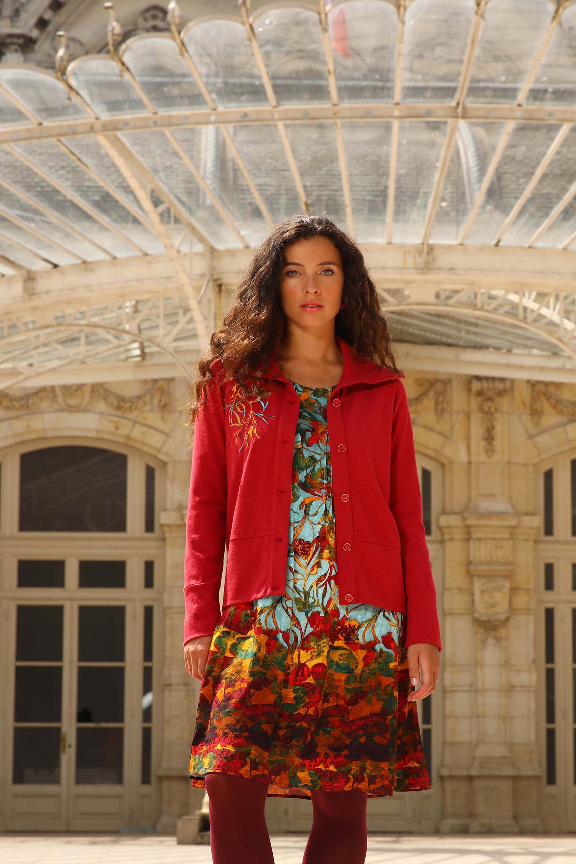 LE CARDIGAN UNI BRODÉ | JARDINS ENCHANTES