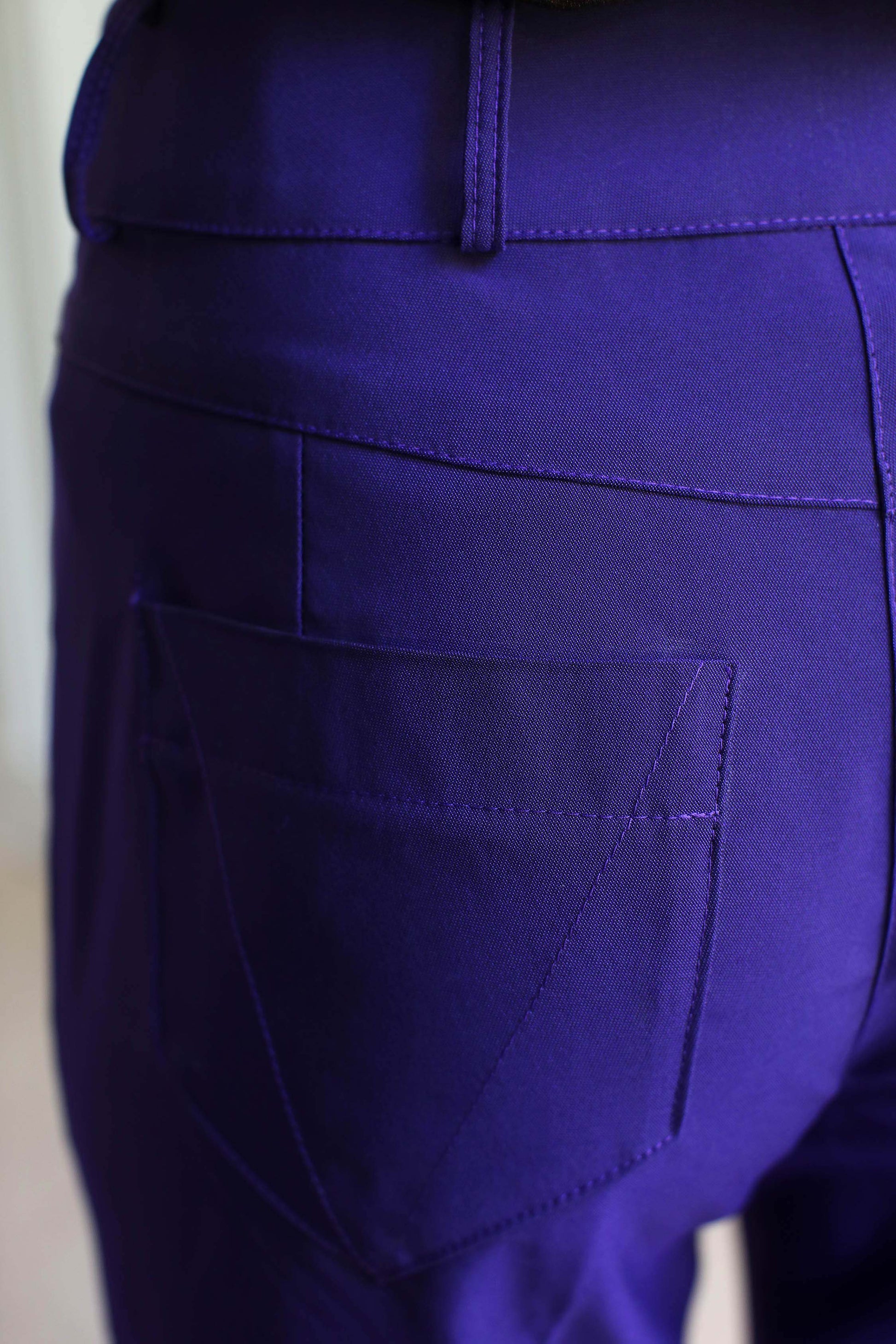 LE PANTALON | COULEUR POURPRE