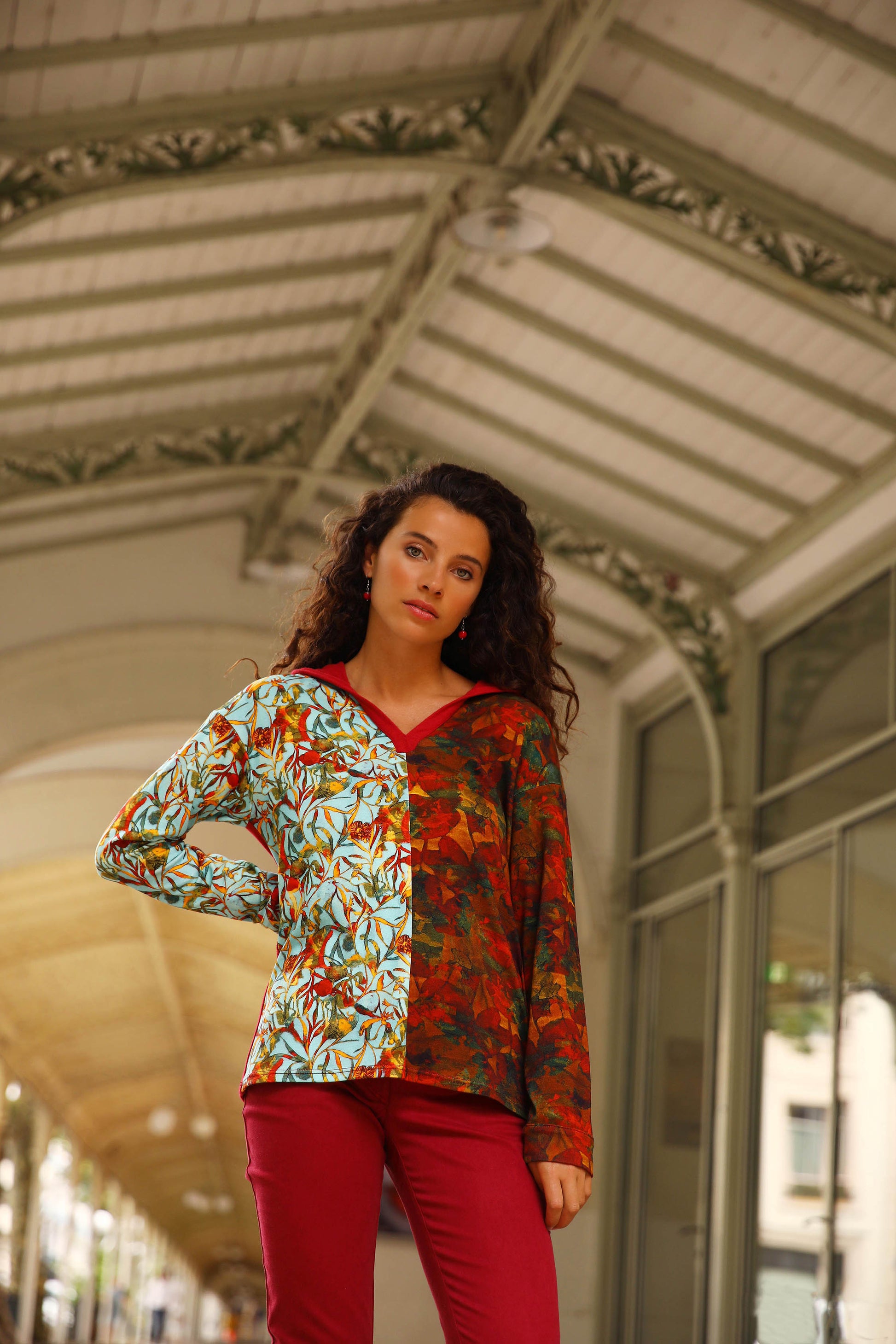 LE SWEAT À CAPUCHE | JARDINS ENCHANTES