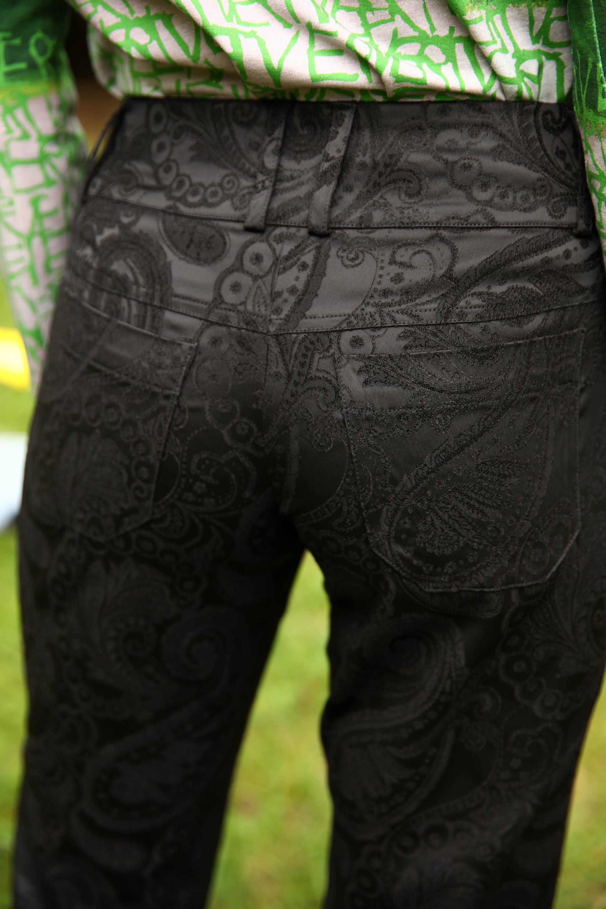 LE PANTALON | EN BONNE COMPAGNIE