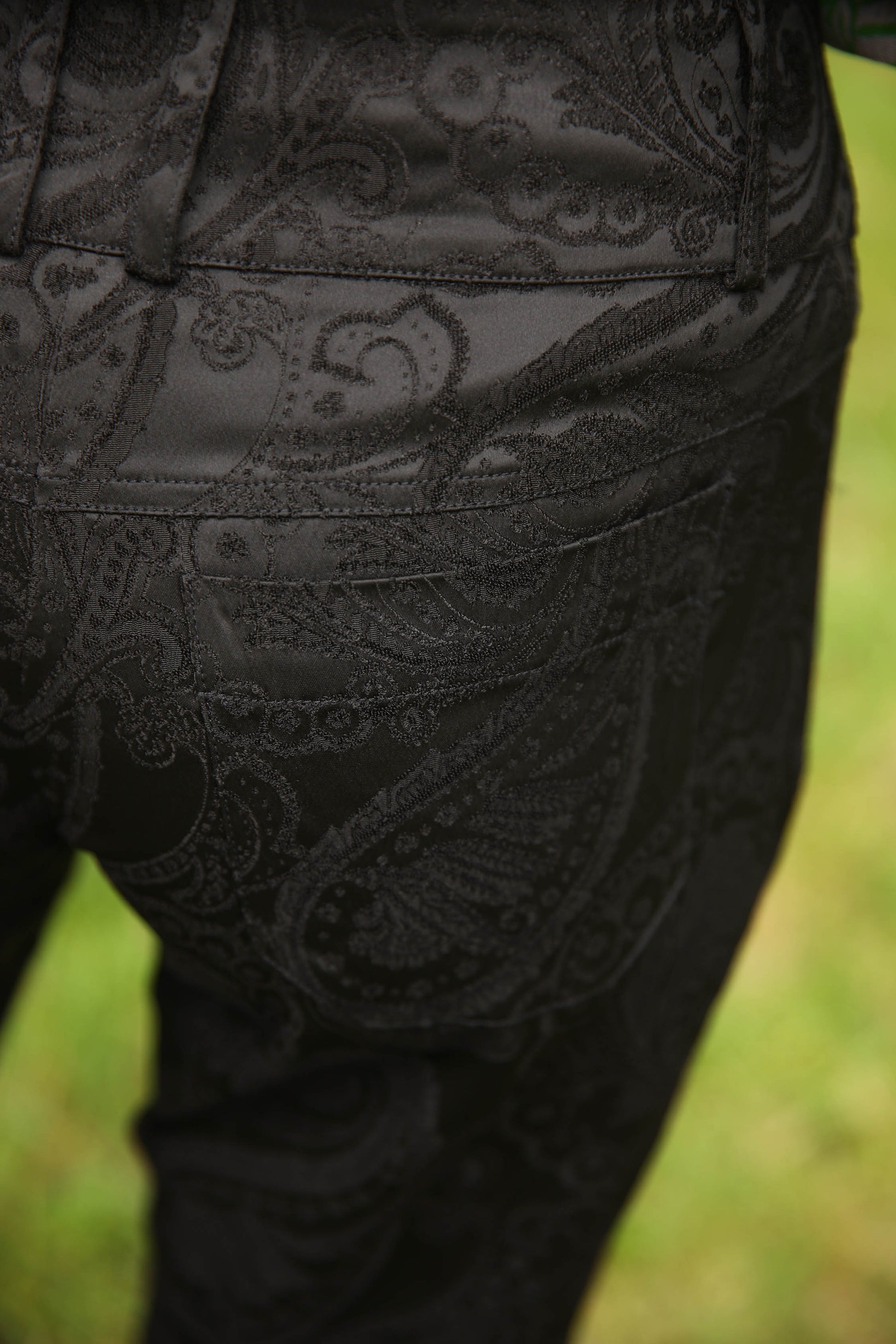 LE PANTALON | EN BONNE COMPAGNIE