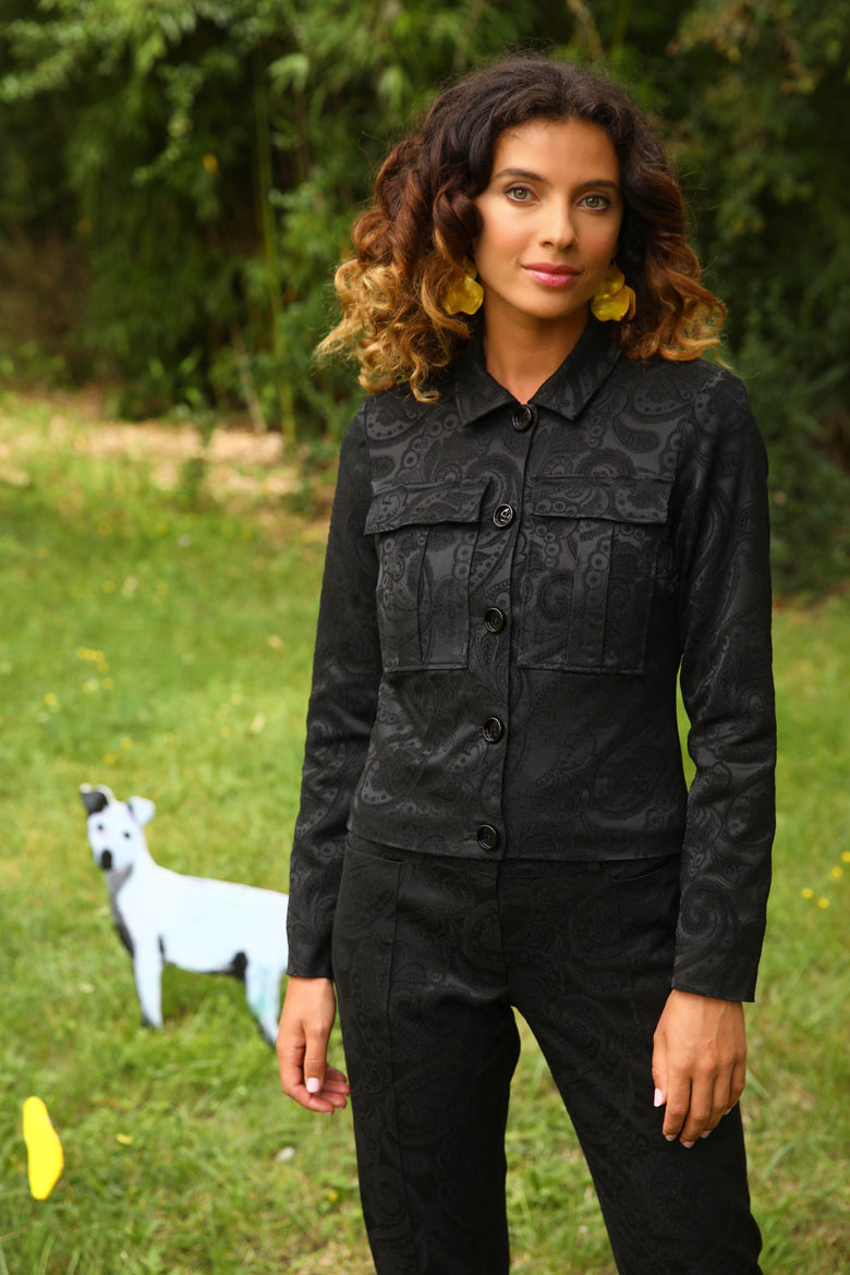 vêtement artist la marque veste-noire-en-bonne-compagnie