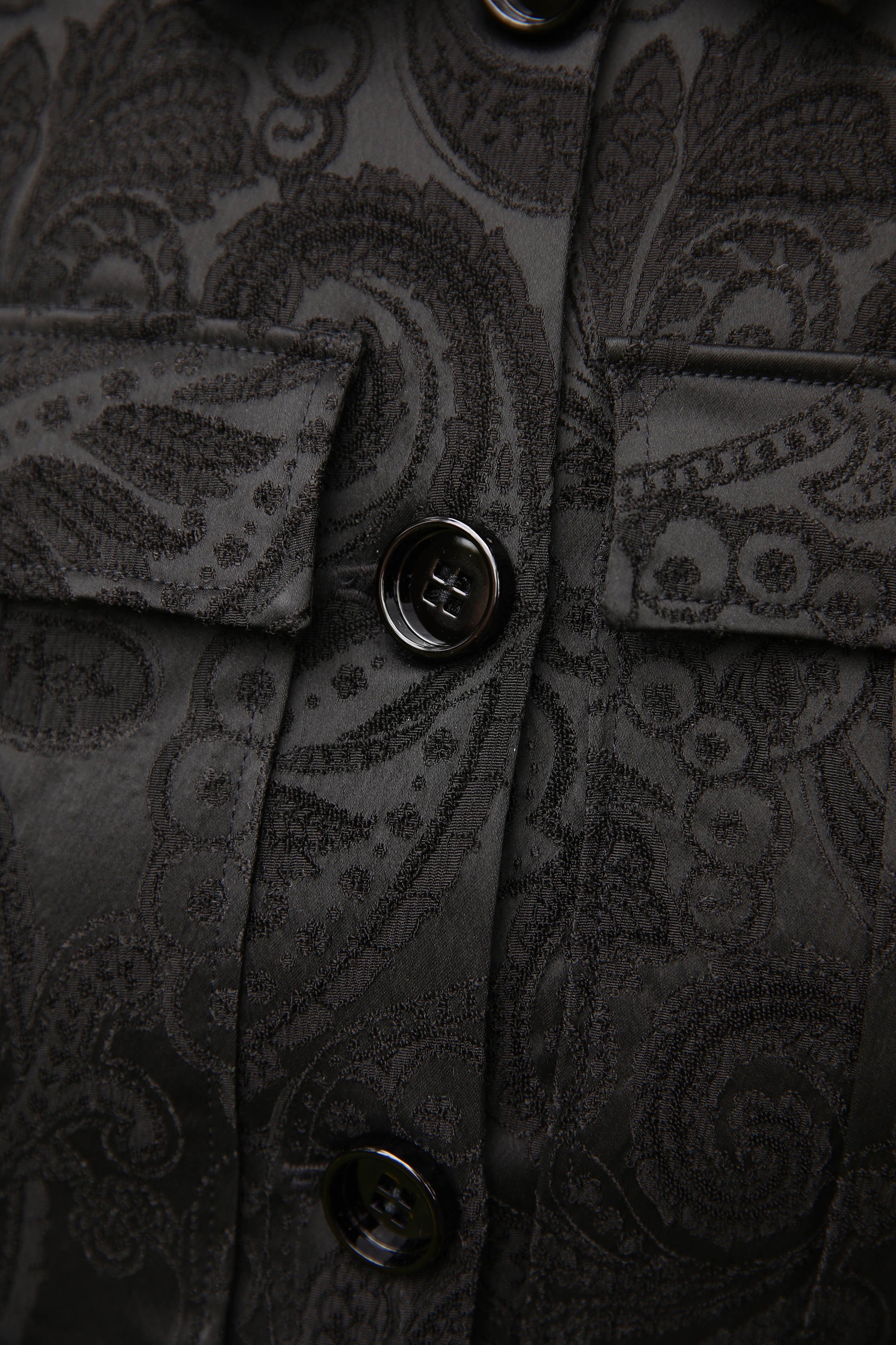 LA VESTE NOIRE | EN BONNE COMPAGNIE