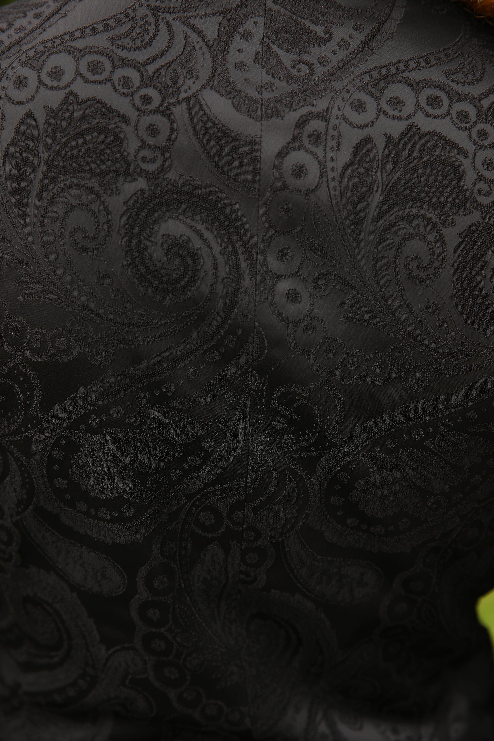 LA VESTE NOIRE | EN BONNE COMPAGNIE