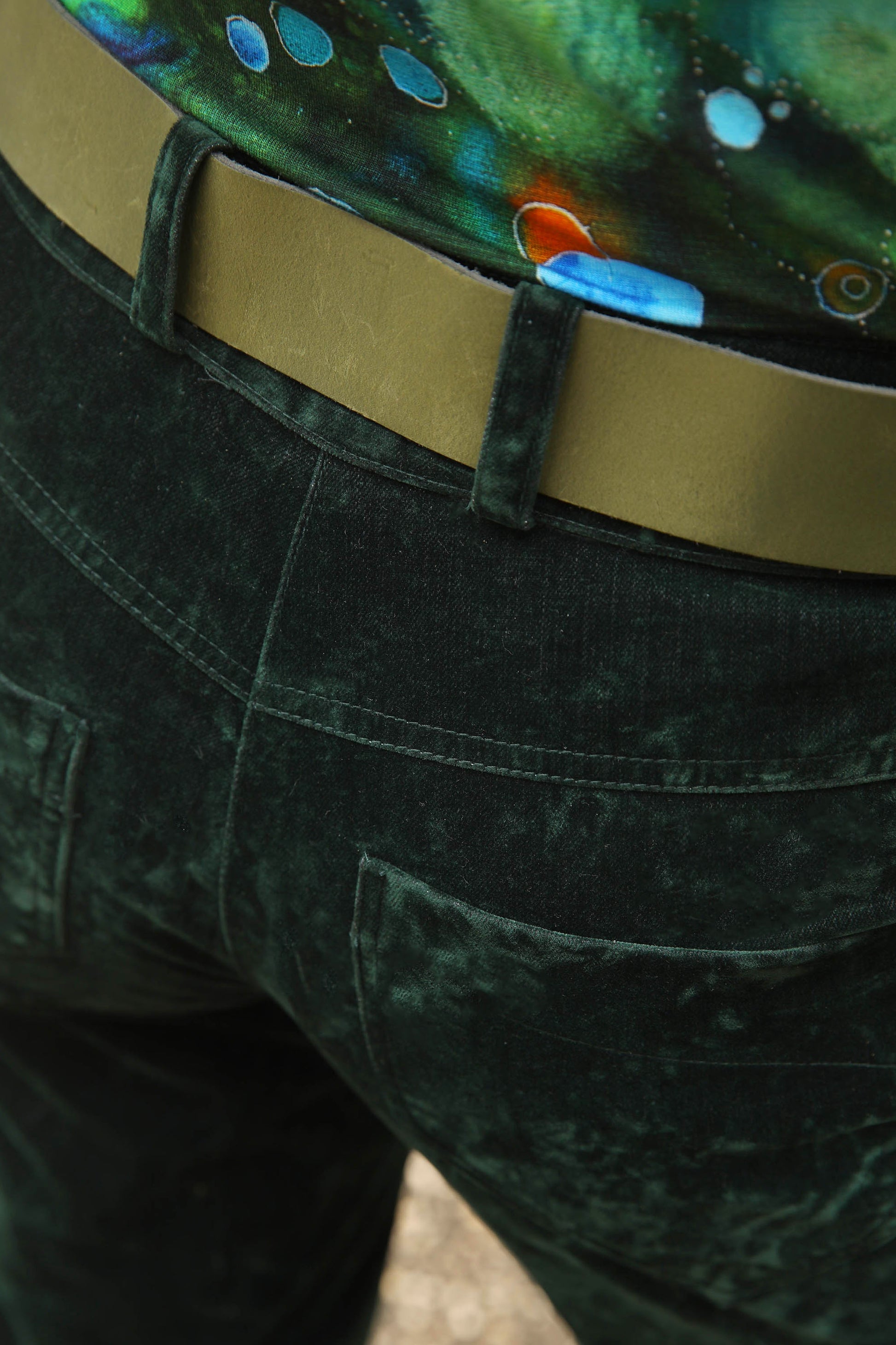 LE PANTALON | AU PAYS DES MERVEILLES