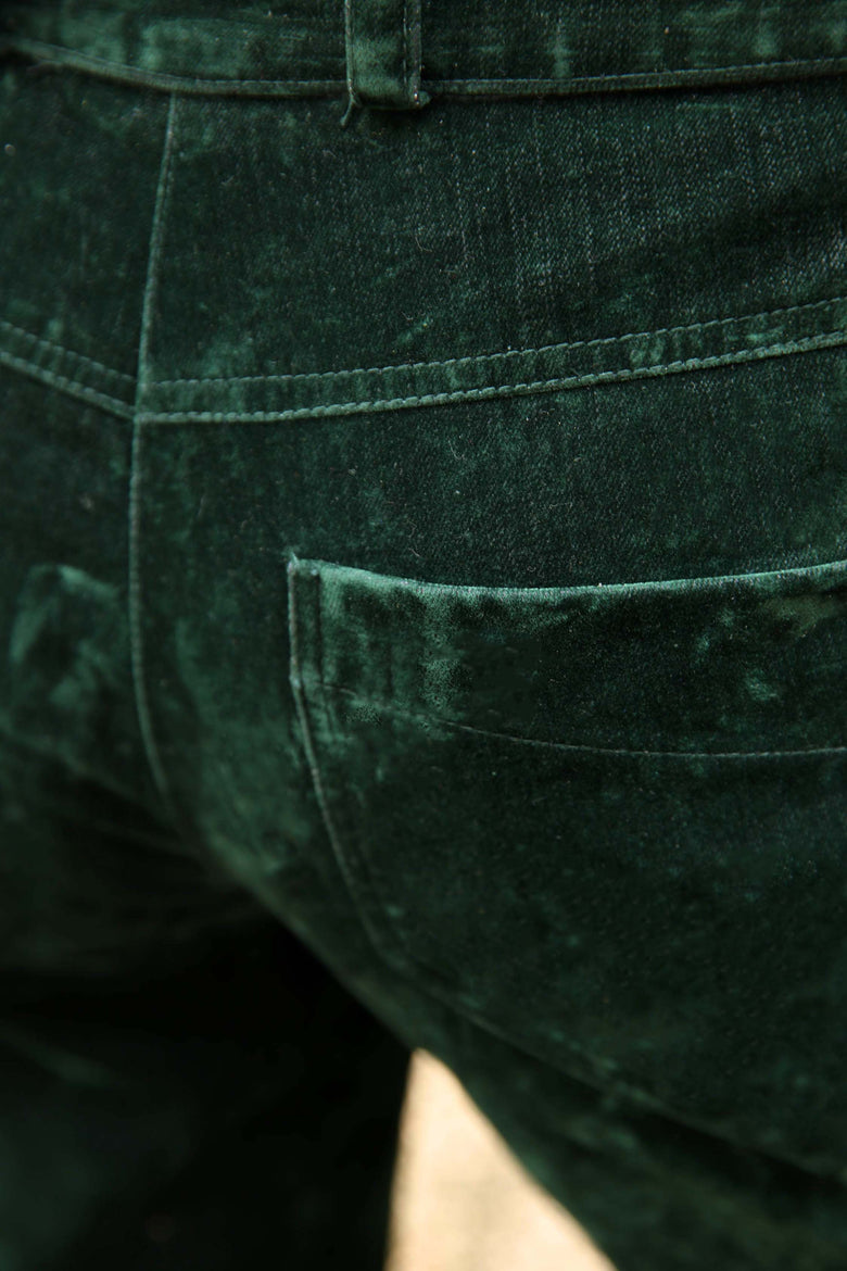vêtement artist la marque pantalon-au-pays-des-merveilles