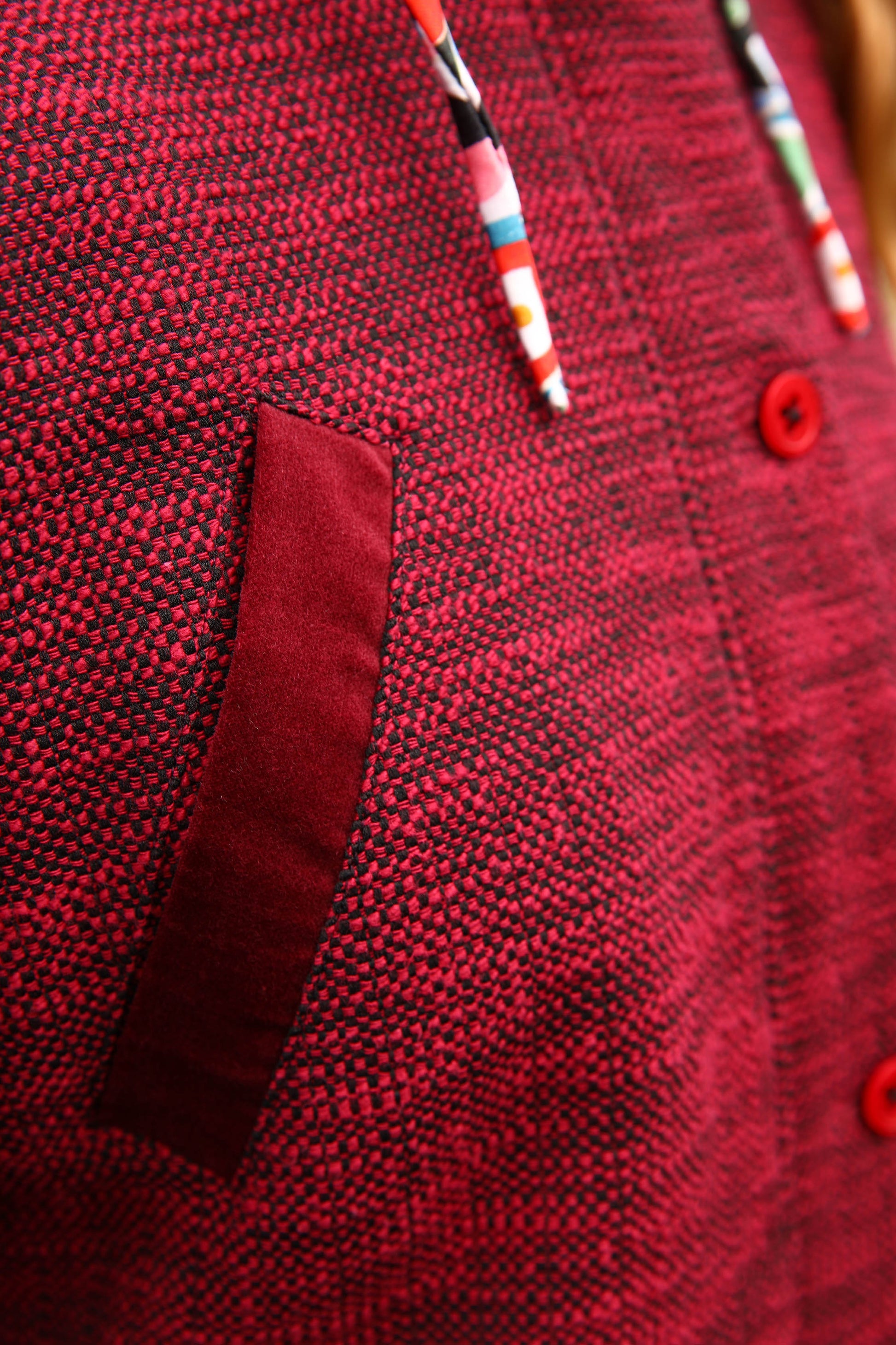 LE MANTEAU | A VOUS DE JOUER