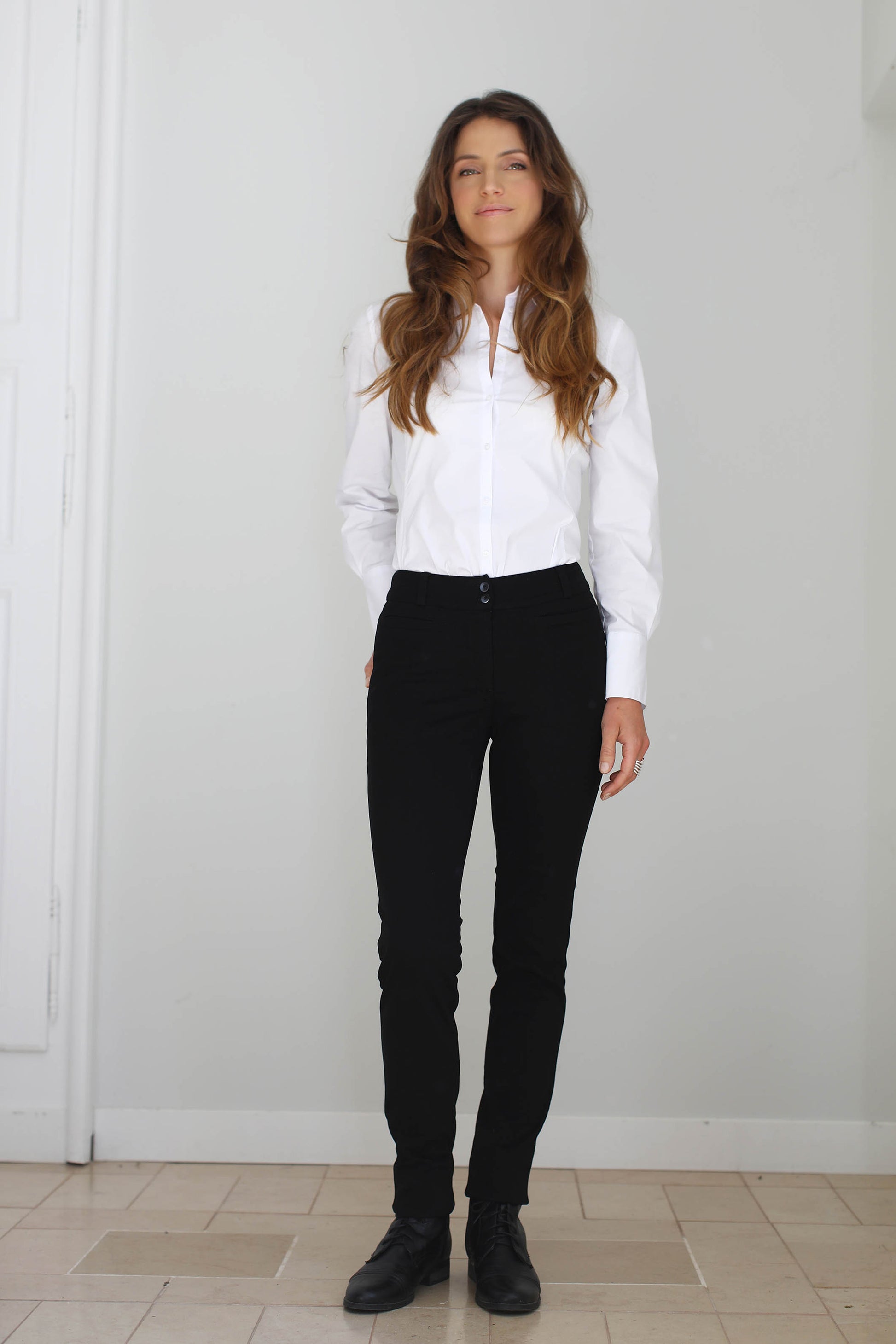 LE PANTALON SUÉDÉ NOIR | LUMINESCENCE