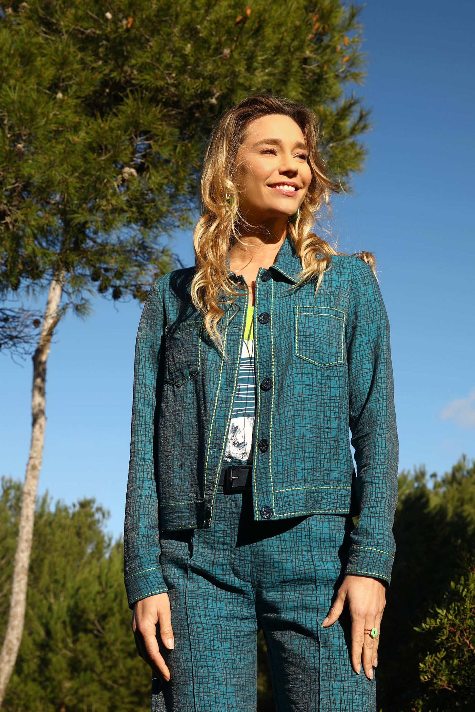 TO THE WEST | A SUMMER UNDER THE PINES