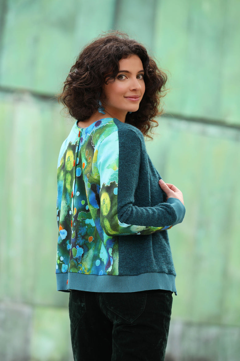 vêtement artist la marque cardigan-au-pays-des-merveilles