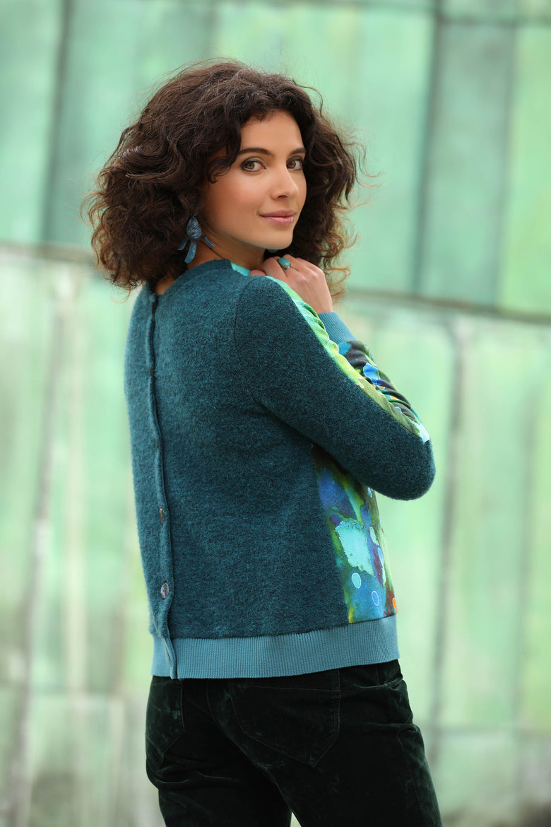 vêtement artist la marque cardigan-au-pays-des-merveilles