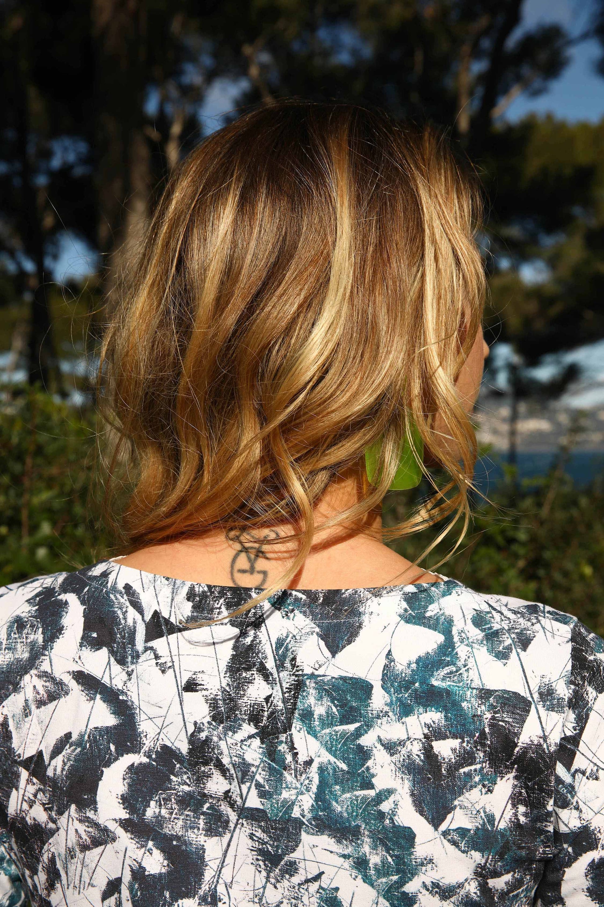 THE V-NECK TOP | A SUMMER UNDER THE PINES