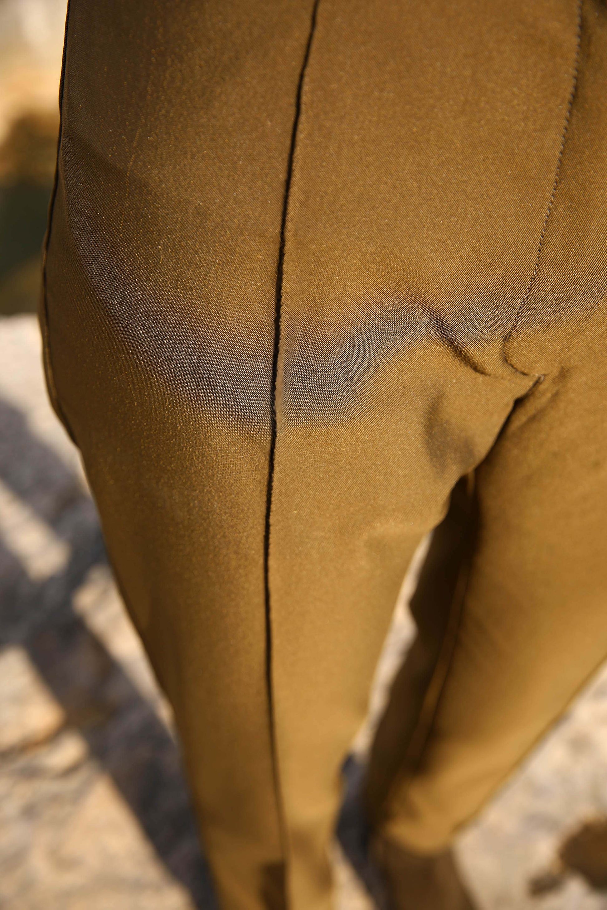 LE PANTALON | LES BEAUX JOURS