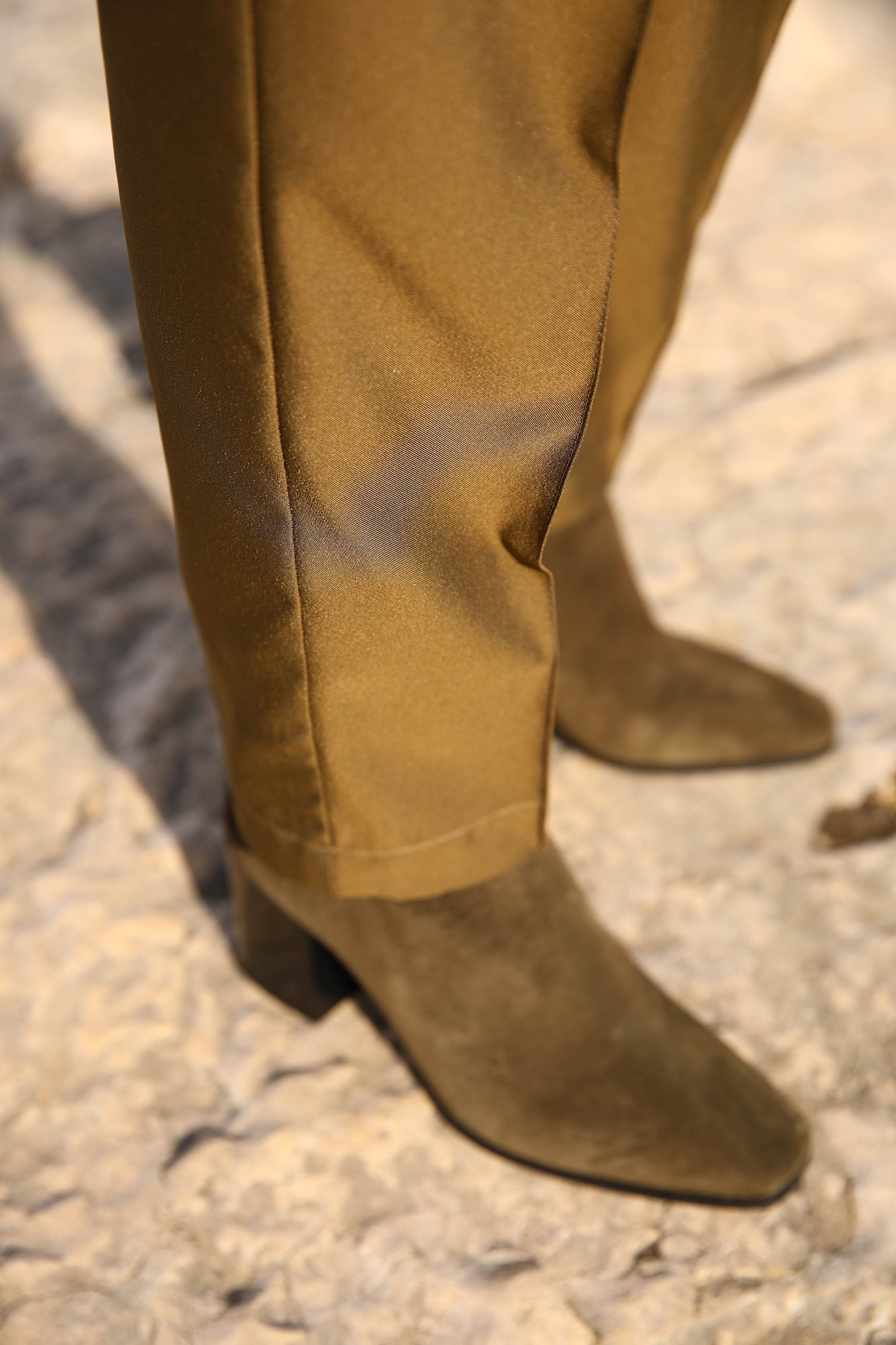 LE PANTALON | LES BEAUX JOURS