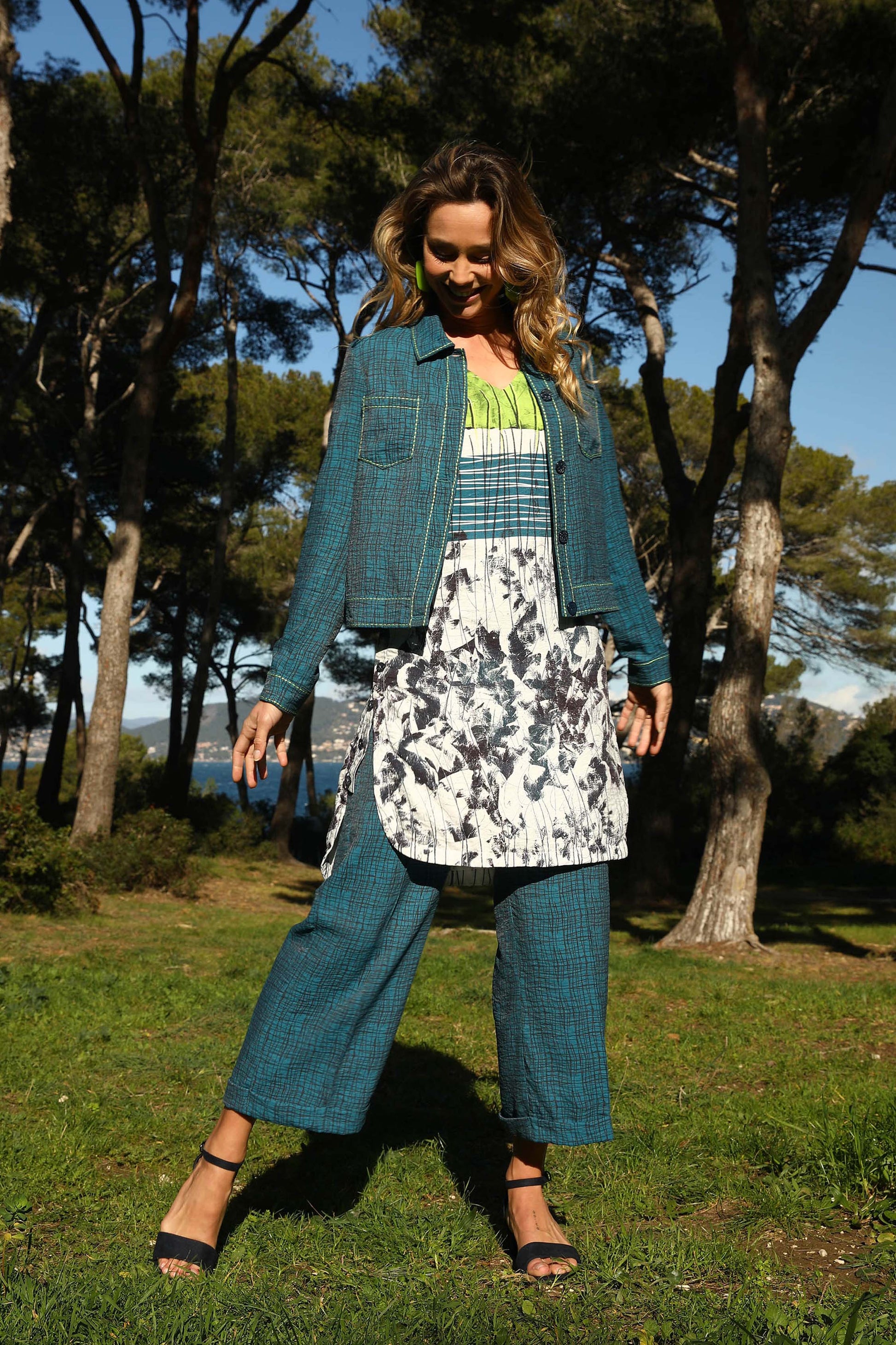 LE PANTALON | UN ÉTÉ SOUS LES PINS